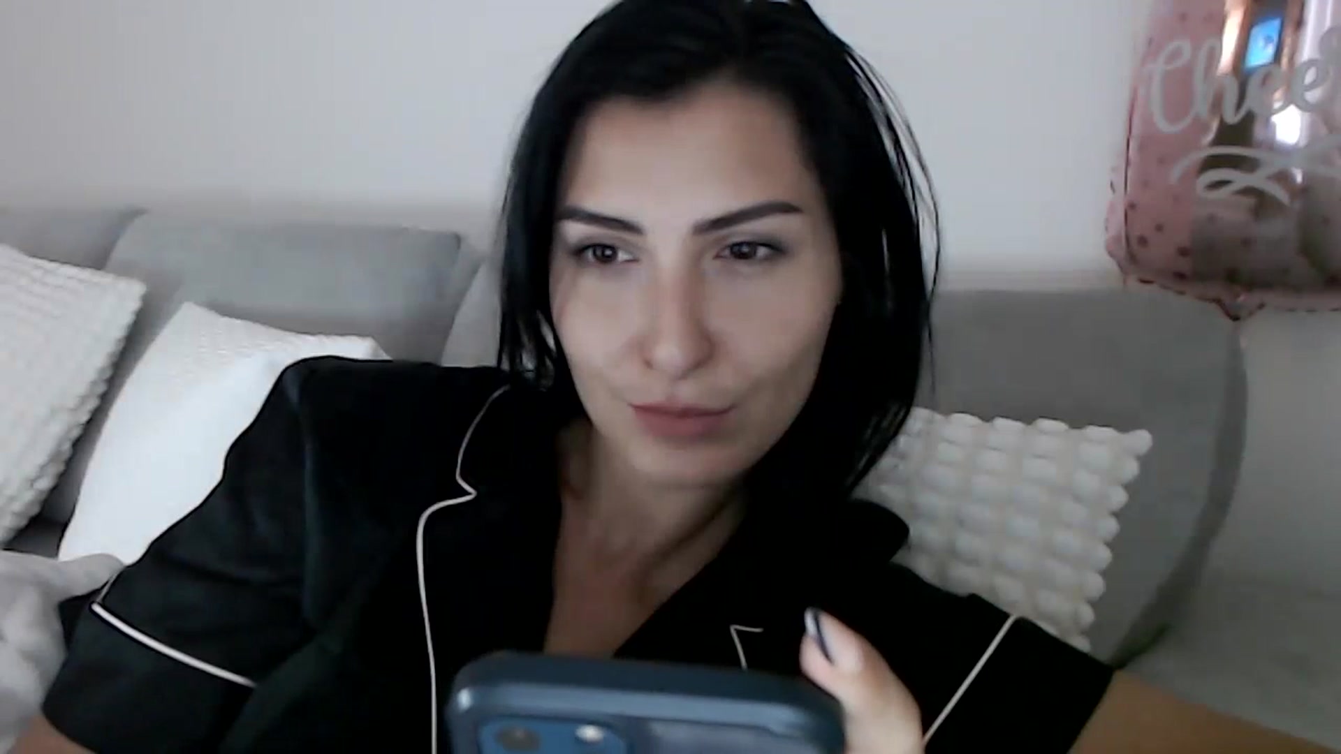 Gallery image thumbnail from LeaIson's myfreecams stream on, 10/18/2023, 08:10 image 12 of 20