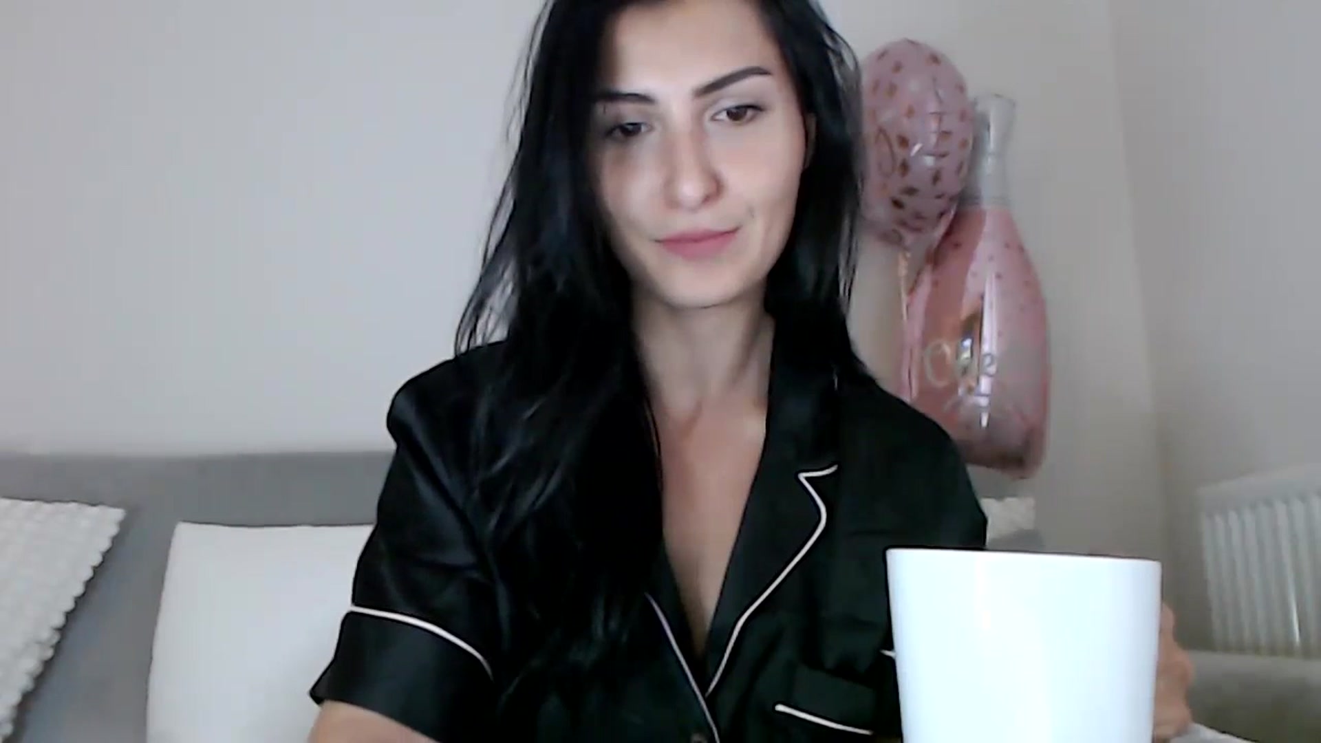 Gallery image thumbnail from LeaIson's myfreecams stream on, 10/18/2023, 08:10 image 10 of 20