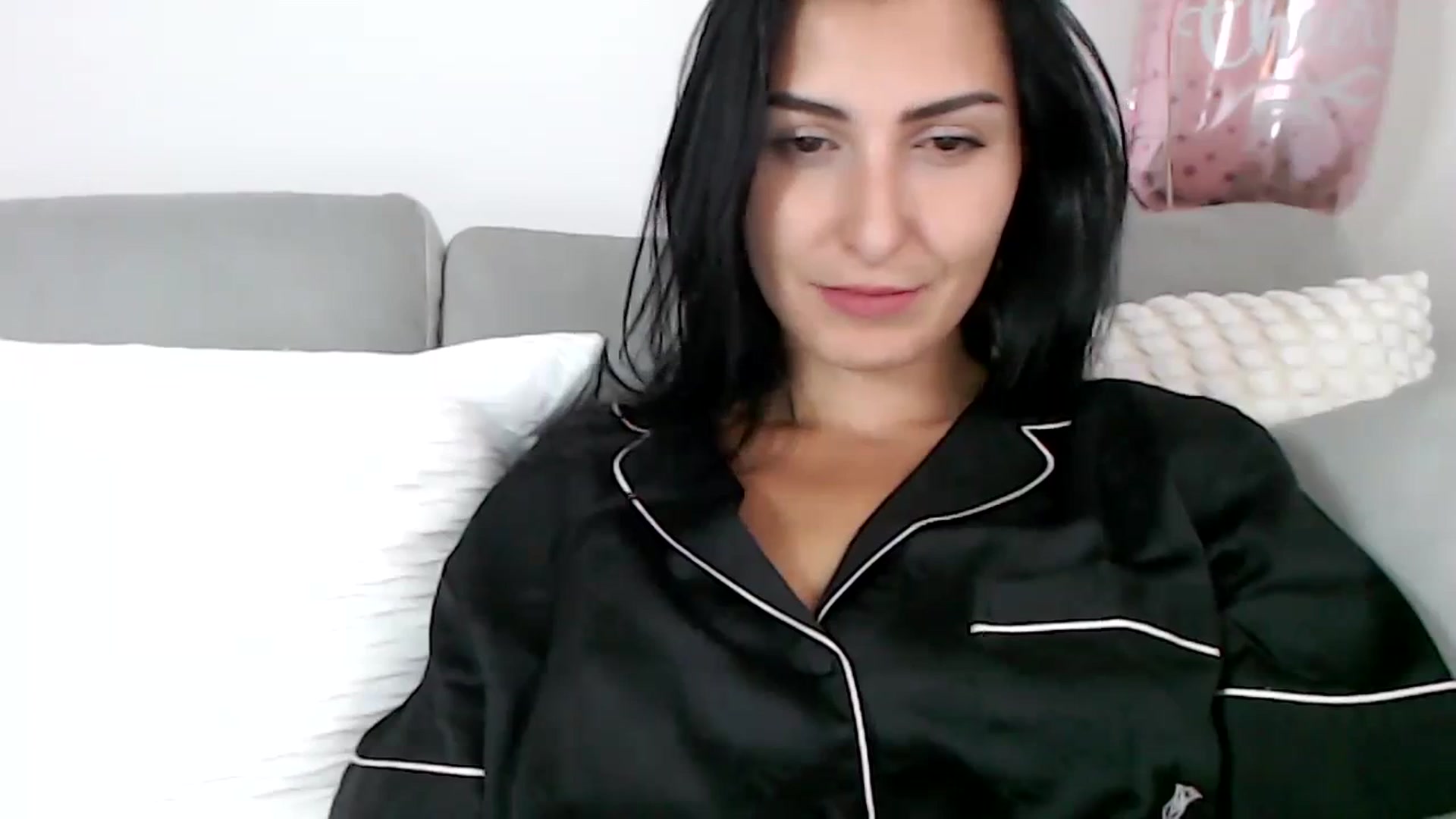 Gallery image thumbnail from LeaIson's myfreecams stream on, 10/18/2023, 09:57 image 10 of 20