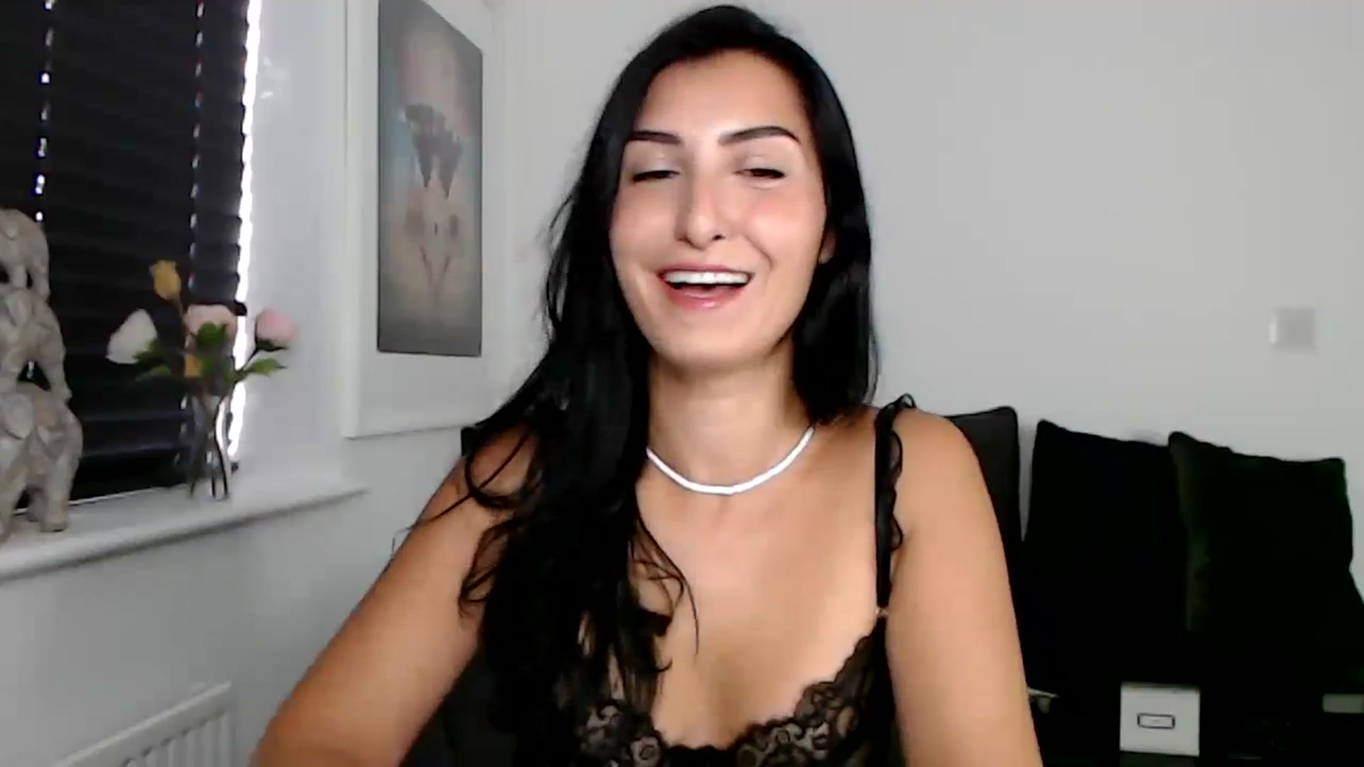 Gallery image thumbnail from LeaIson's myfreecams stream on, 10/19/2023, 09:55 image 14 of 20