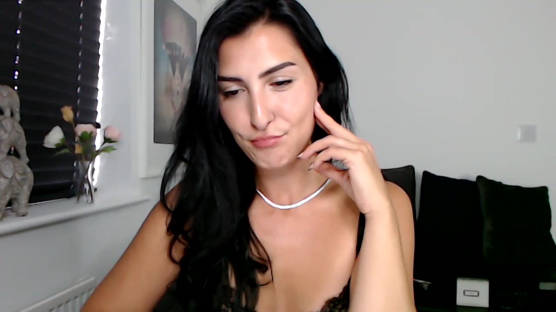 Gallery image thumbnail from LeaIson's myfreecams stream on, 10/19/2023, 09:55 image 10 of 20