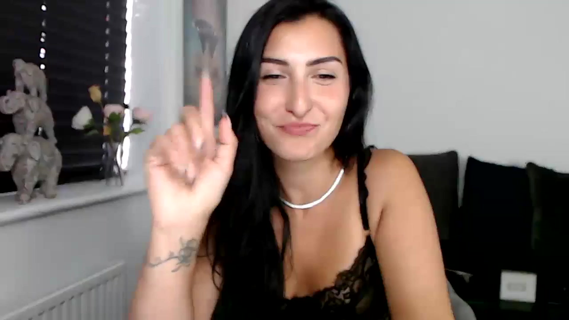 Gallery image thumbnail from LeaIson's myfreecams stream on, 10/19/2023, 12:15 image 1 of 20