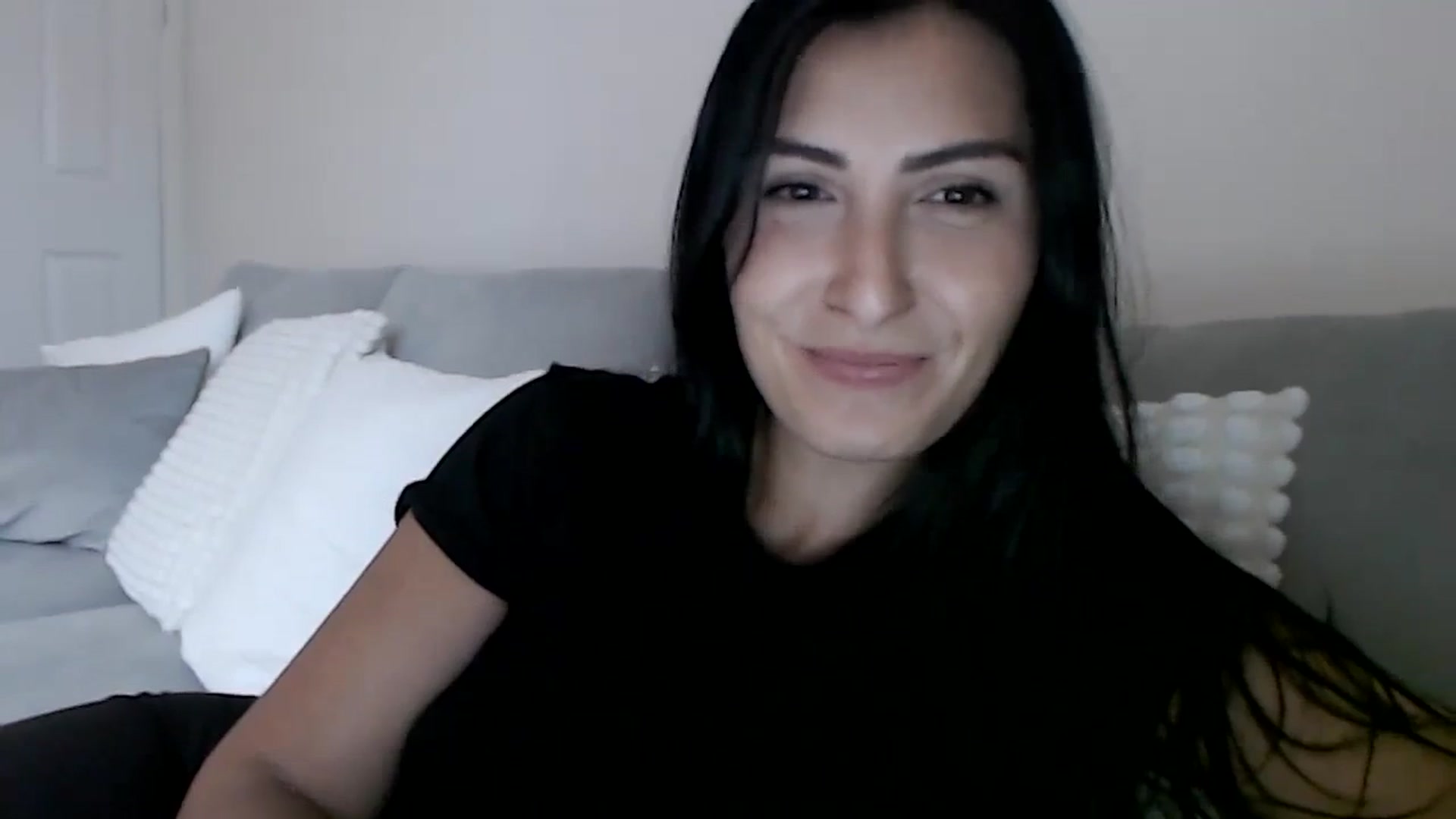 Gallery image thumbnail from LeaIson's myfreecams stream on, 10/20/2023, 13:23 image 5 of 20
