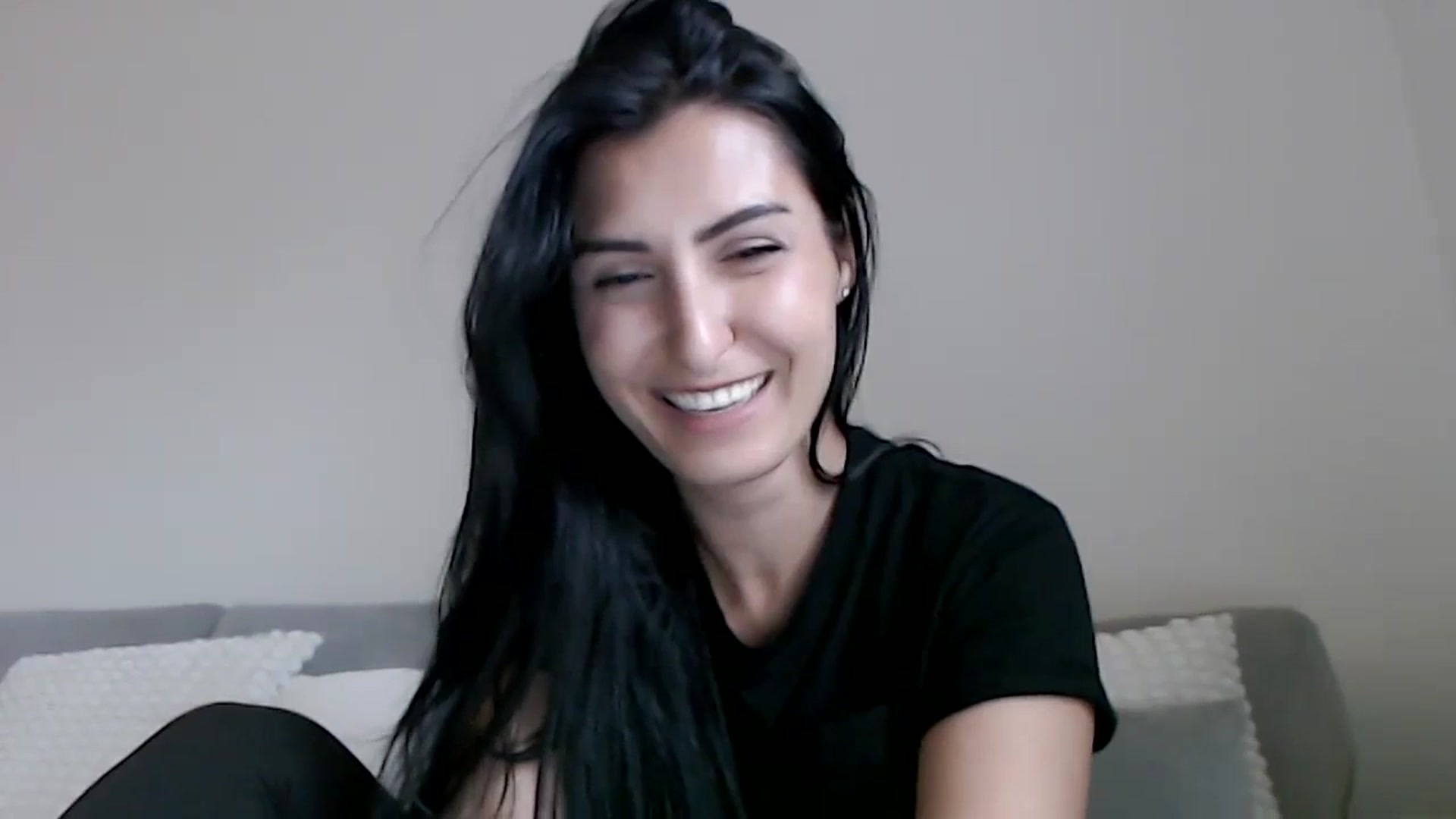 Gallery image thumbnail from LeaIson's myfreecams stream on, 10/20/2023, 13:23 image 10 of 20