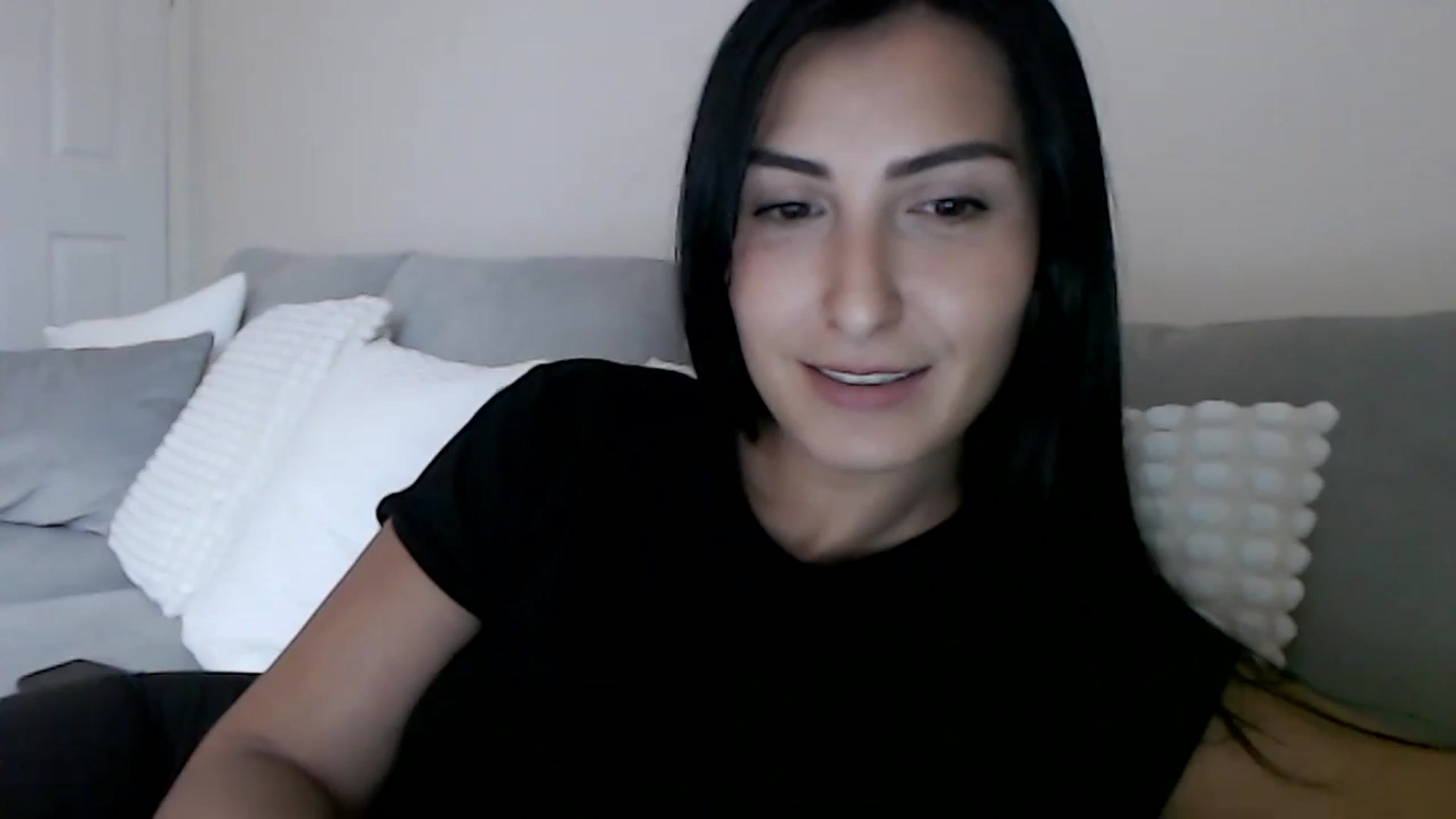 Gallery image thumbnail from LeaIson's myfreecams stream on, 10/20/2023, 13:23 image 1 of 20