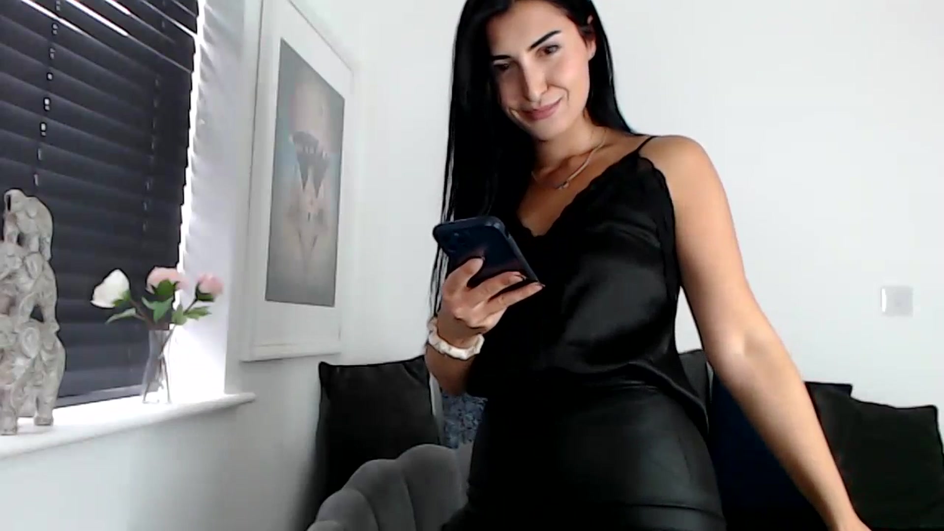 Gallery image thumbnail from LeaIson's myfreecams stream on, 10/26/2023, 11:47 image 17 of 20