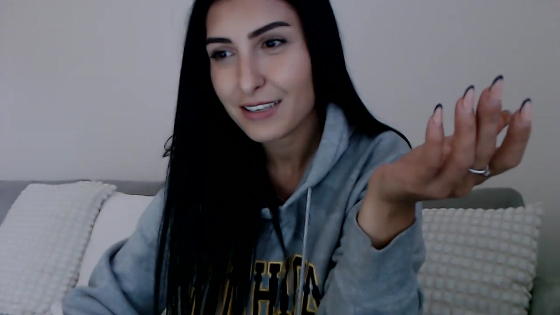 Gallery image thumbnail from LeaIson's myfreecams stream on, 10/26/2023, 14:59 image 11 of 20