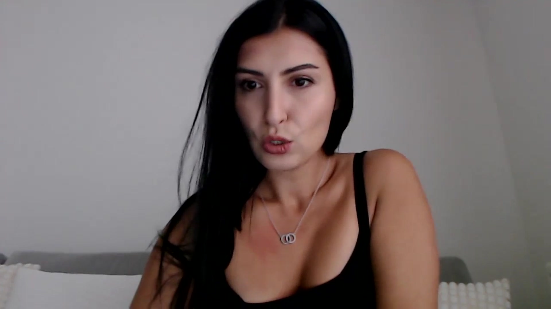 Gallery image thumbnail from LeaIson's myfreecams stream on, 10/27/2023, 12:37 image 2 of 20