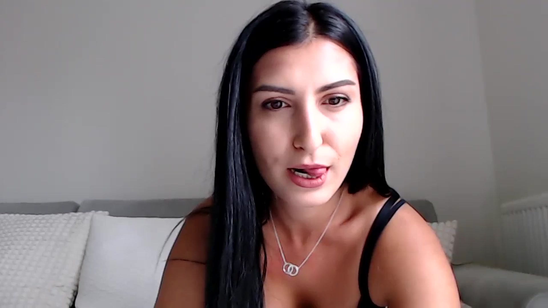 Gallery image thumbnail from LeaIson's myfreecams stream on, 10/27/2023, 12:37 image 5 of 20
