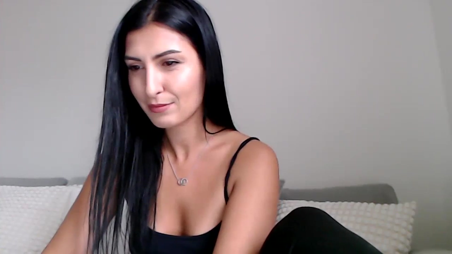 Gallery image thumbnail from LeaIson's myfreecams stream on, 10/27/2023, 13:57 image 10 of 20
