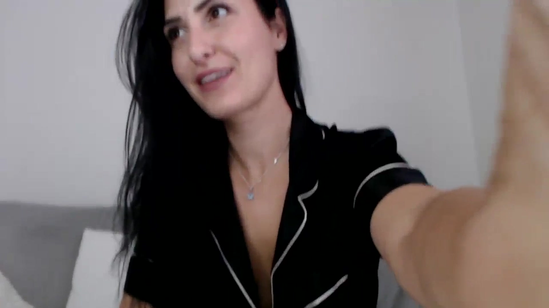 Gallery image thumbnail from LeaIson's myfreecams stream on, 11/06/2023, 10:27 image 9 of 20