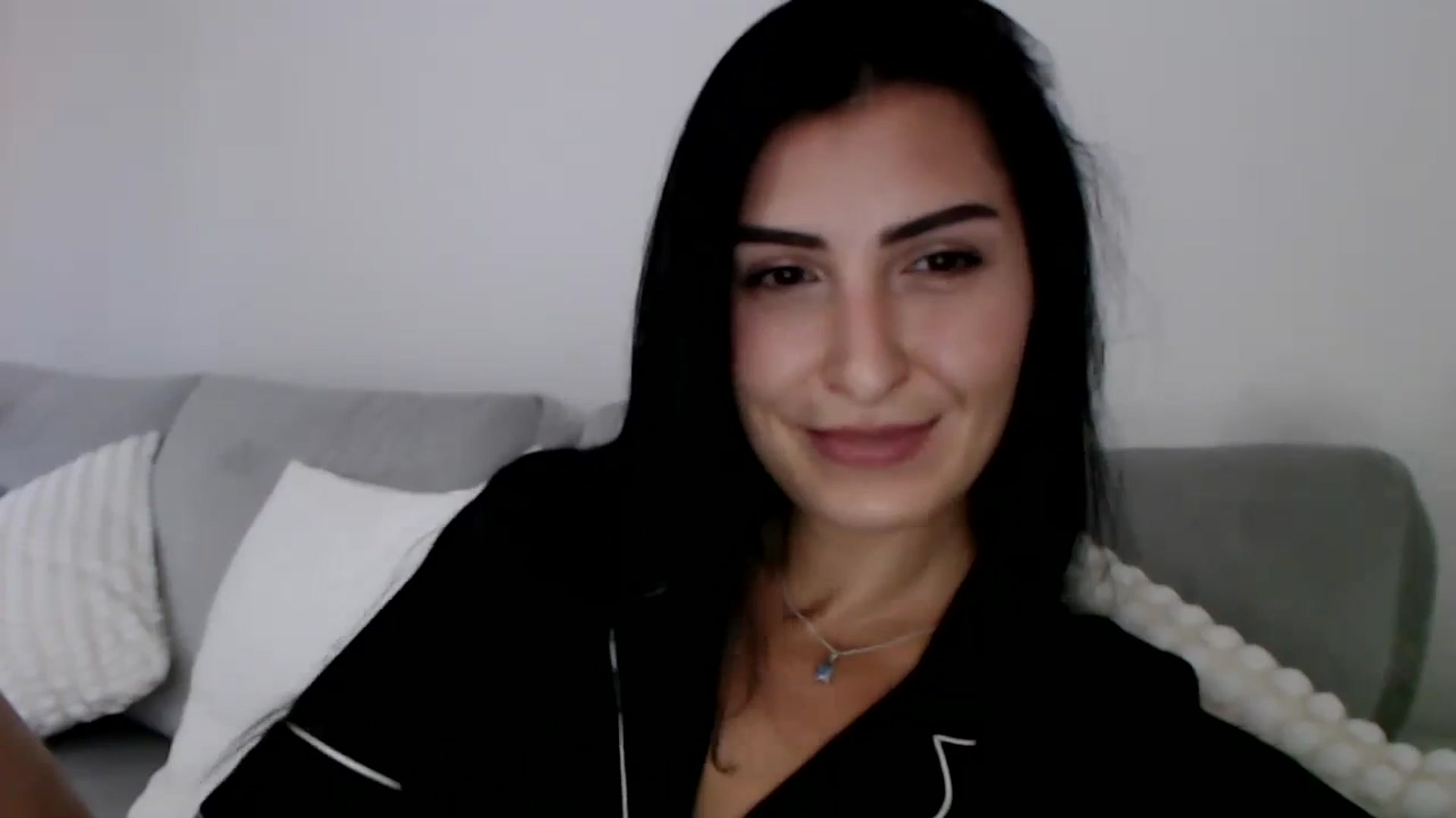 Gallery image thumbnail from LeaIson's myfreecams stream on, 11/06/2023, 10:27 image 4 of 20