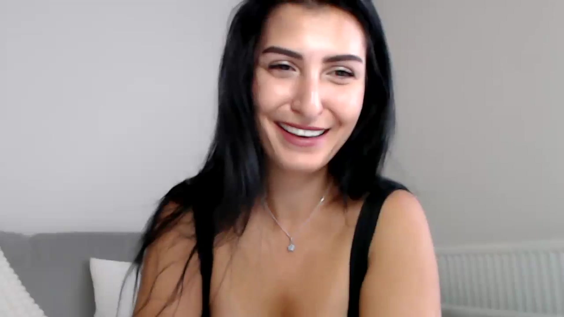 Gallery image thumbnail from LeaIson's myfreecams stream on, 11/06/2023, 12:08 image 19 of 20