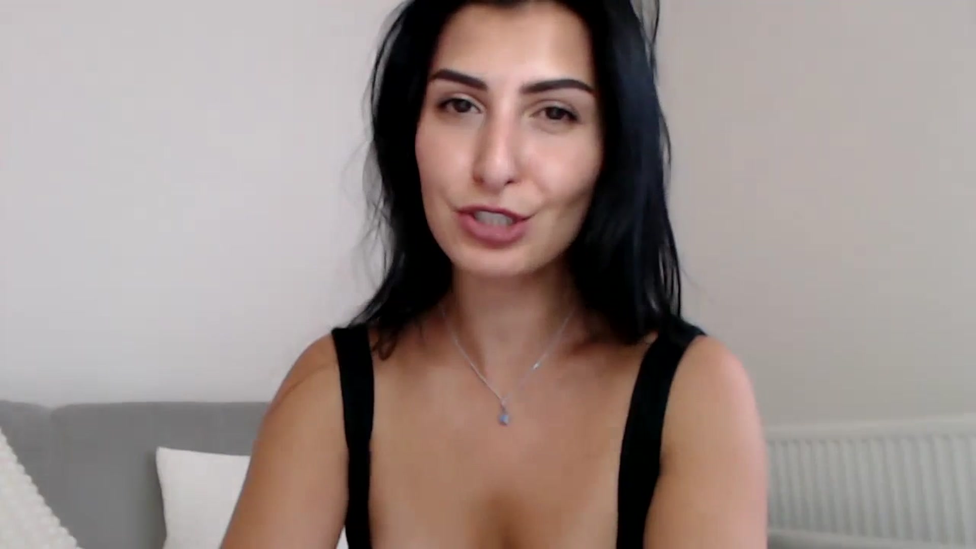 Gallery image thumbnail from LeaIson's myfreecams stream on, 11/06/2023, 12:08 image 18 of 20