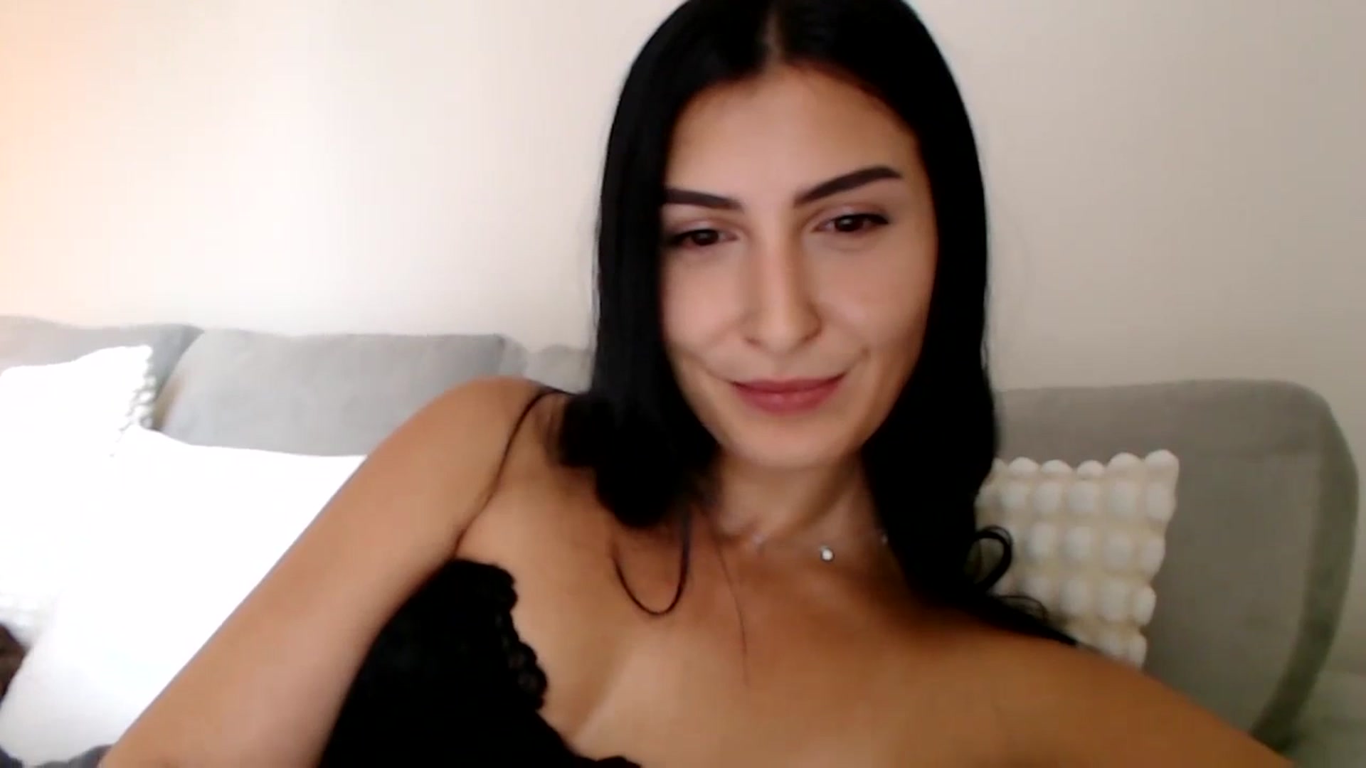 Gallery image thumbnail from LeaIson's myfreecams stream on, 11/10/2023, 10:21 image 2 of 20