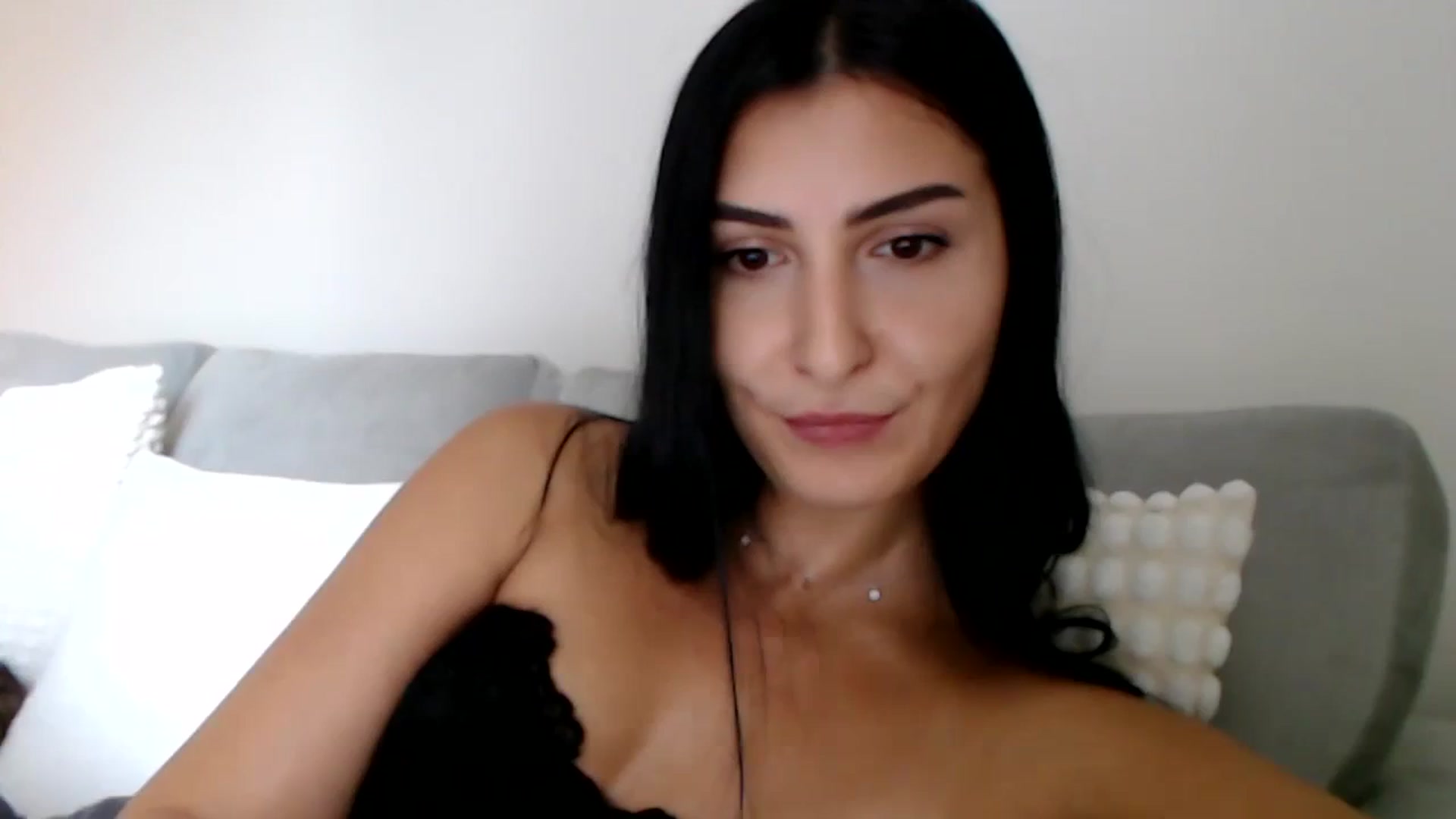 Gallery image thumbnail from LeaIson's myfreecams stream on, 11/10/2023, 10:21 image 5 of 20
