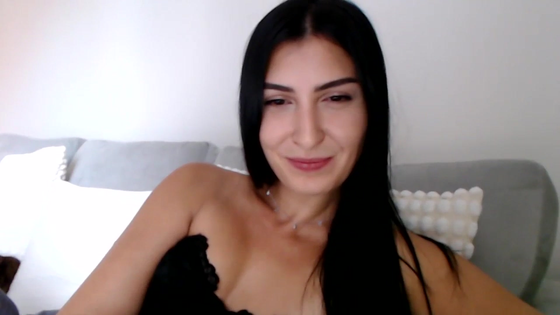 Gallery image thumbnail from LeaIson's myfreecams stream on, 11/10/2023, 10:21 image 18 of 20