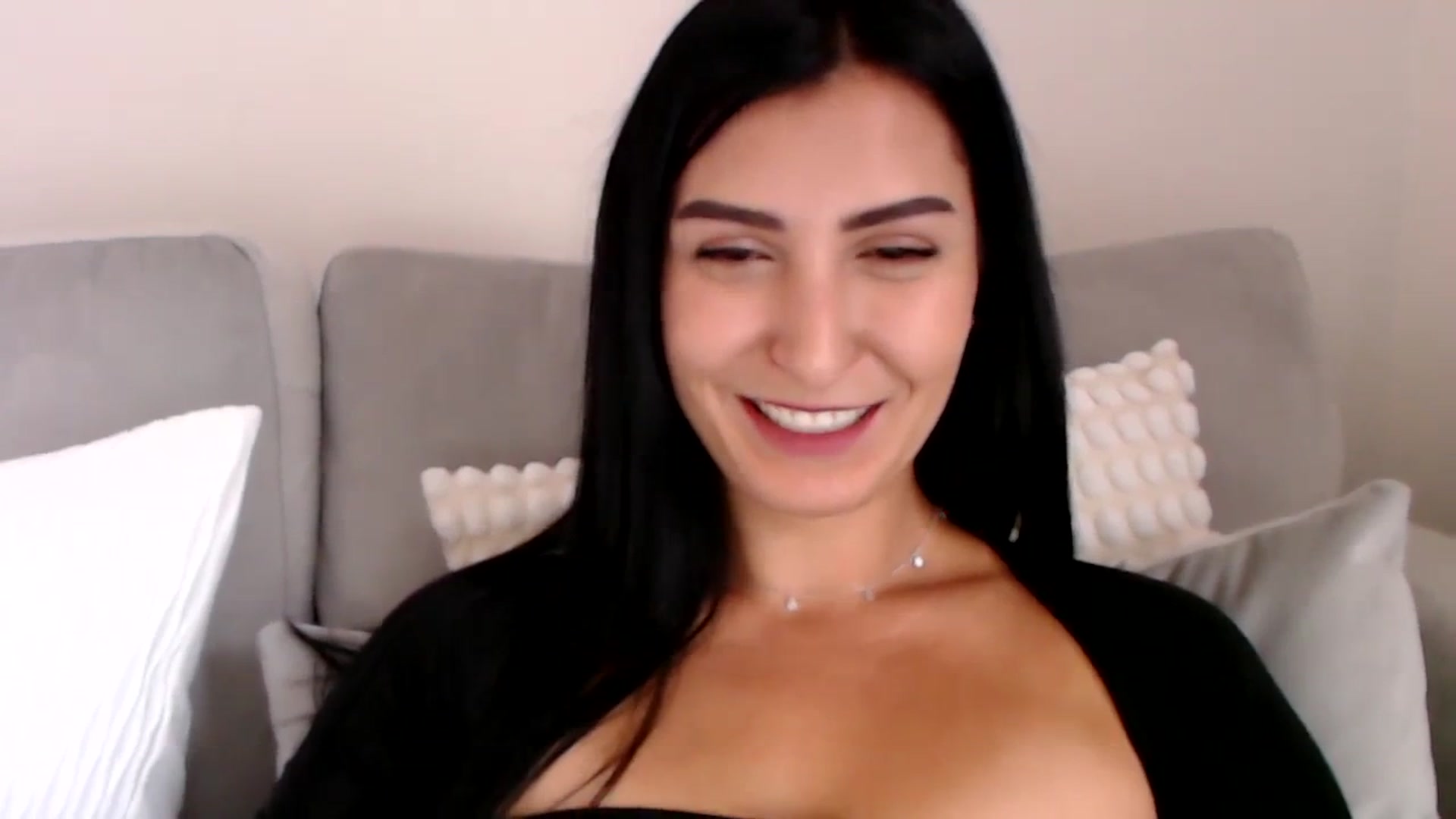Gallery image thumbnail from LeaIson's myfreecams stream on, 11/13/2023, 11:50 image 14 of 20