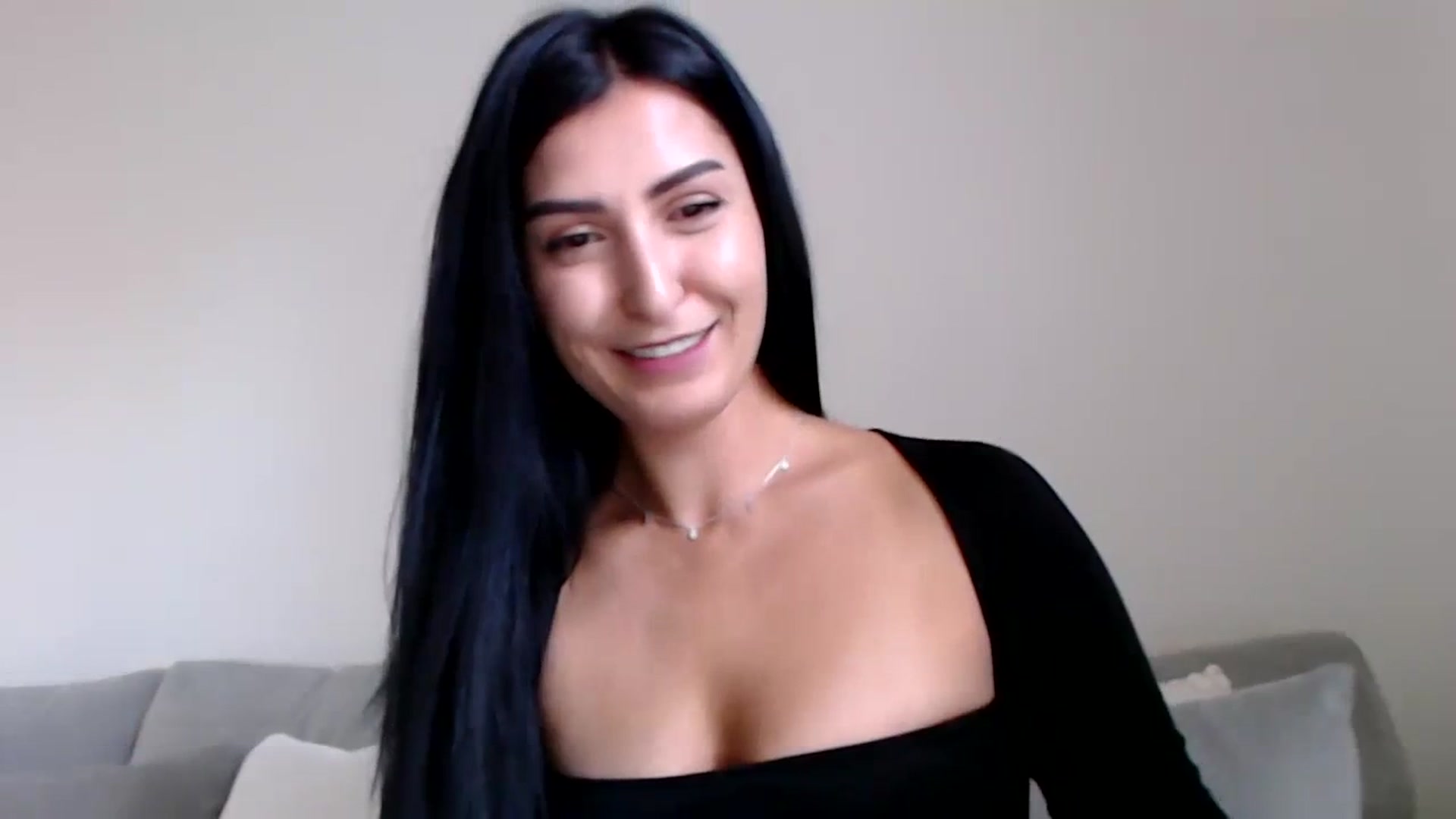 Gallery image thumbnail from LeaIson's myfreecams stream on, 11/13/2023, 11:50 image 7 of 20