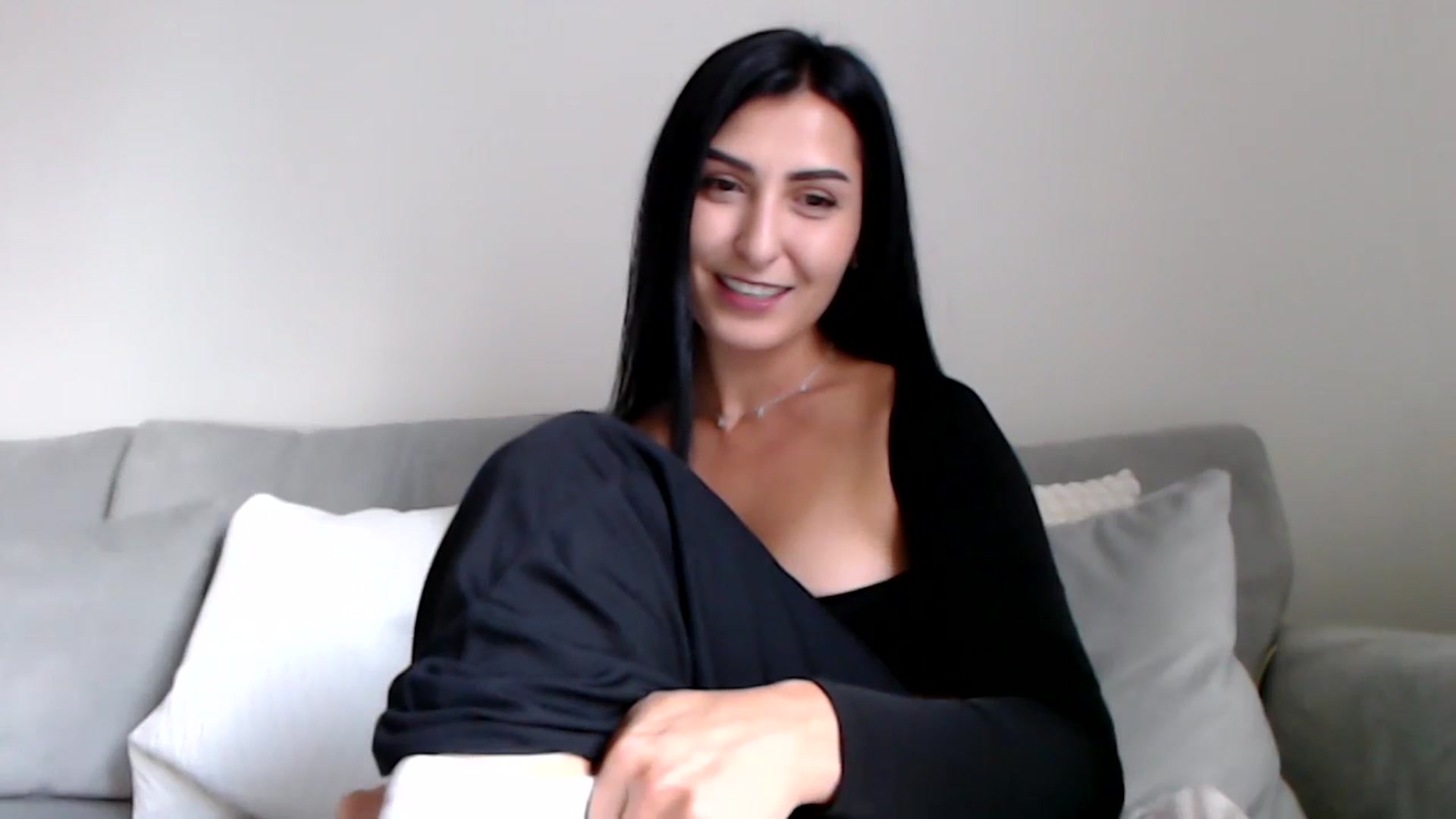 Gallery image thumbnail from LeaIson's myfreecams stream on, 11/13/2023, 13:15 image 14 of 20