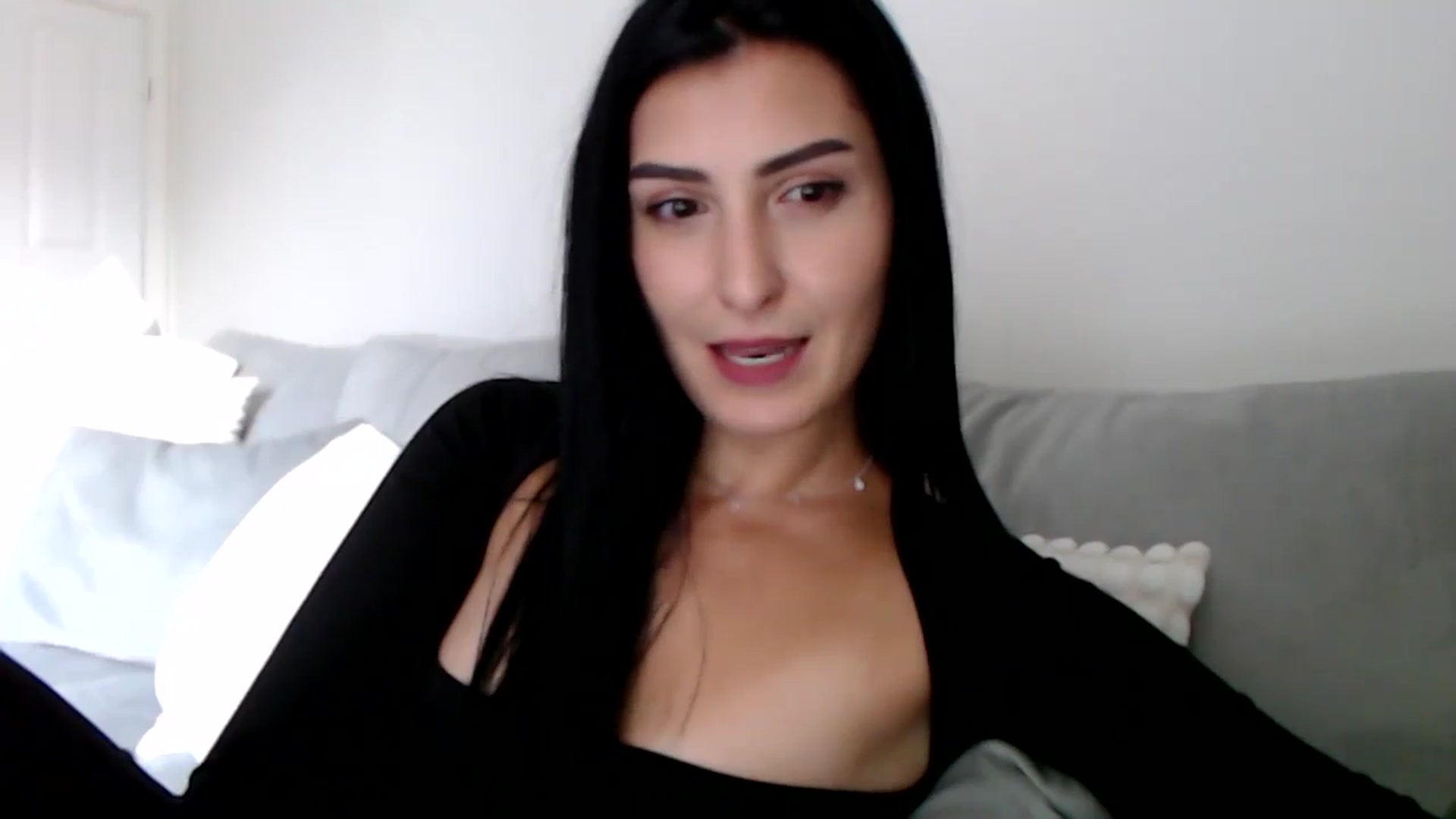 Gallery image thumbnail from LeaIson's myfreecams stream on, 11/13/2023, 14:29 image 3 of 20