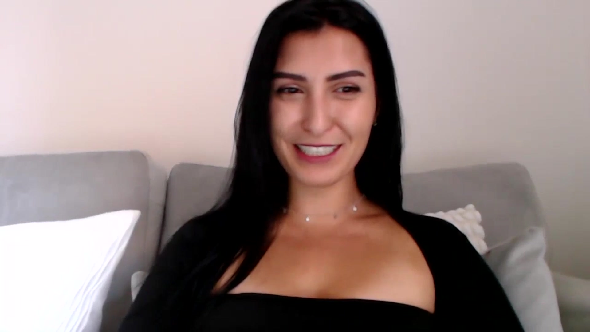 Gallery image thumbnail from LeaIson's myfreecams stream on, 11/13/2023, 14:29 image 15 of 20
