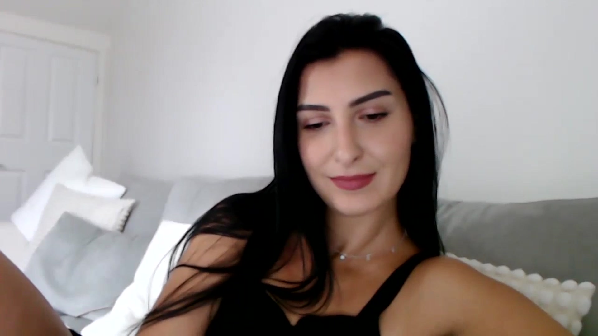 Gallery image thumbnail from LeaIson's myfreecams stream on, 11/14/2023, 12:20 image 6 of 20