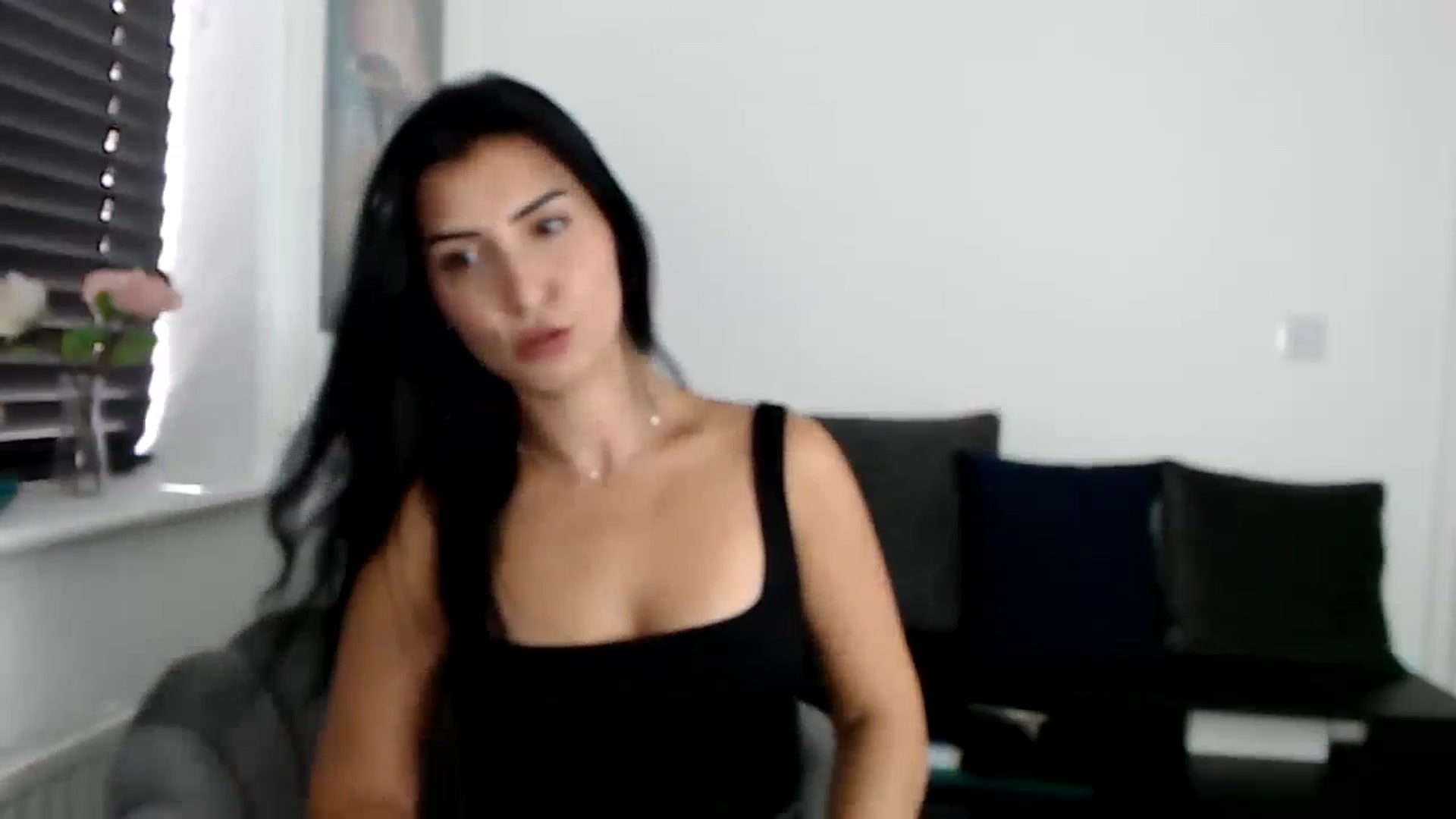 Gallery image thumbnail from LeaIson's myfreecams stream on, 11/17/2023, 12:18 image 17 of 20