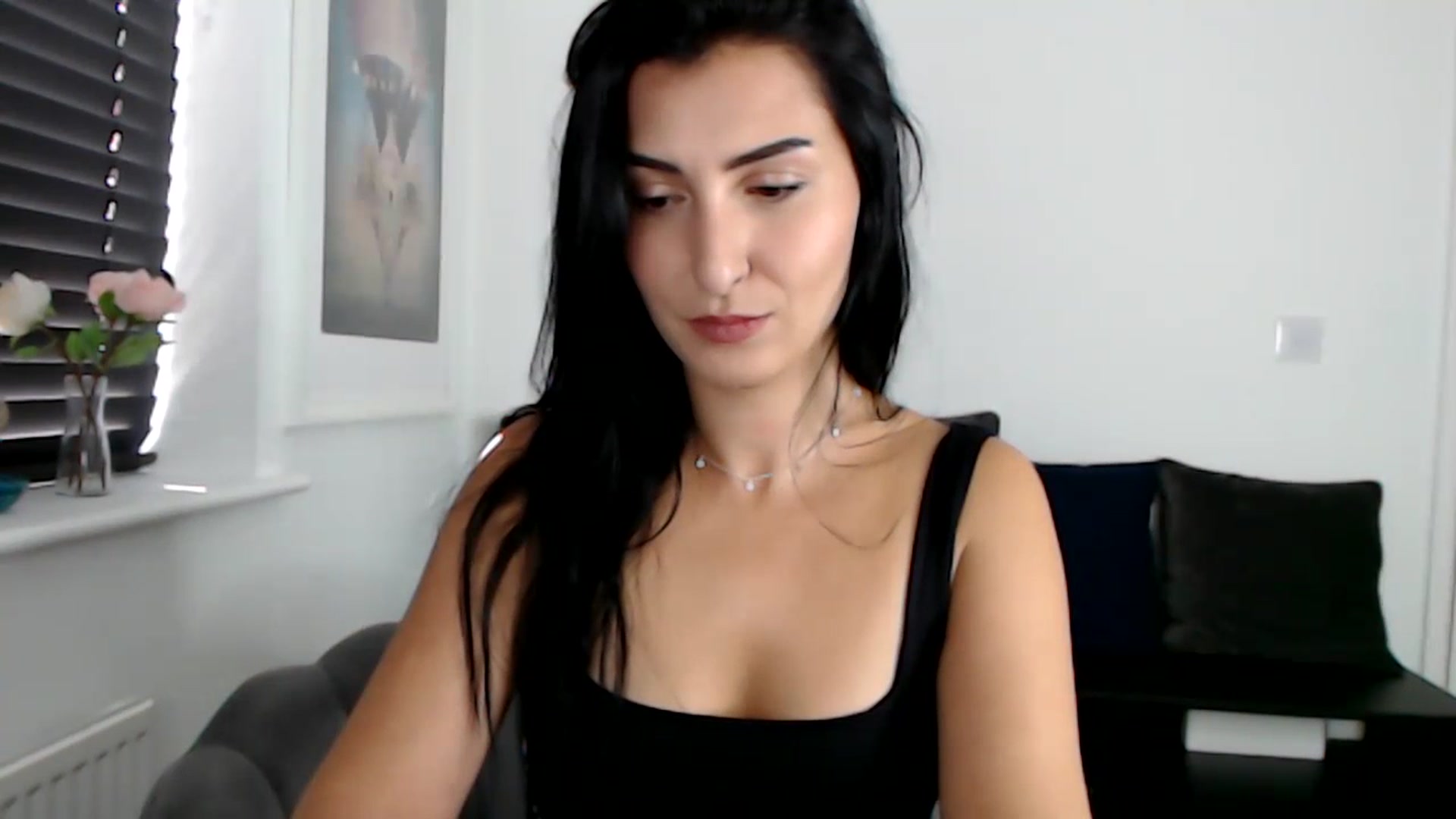 Gallery image thumbnail from LeaIson's myfreecams stream on, 11/17/2023, 12:18 image 18 of 20