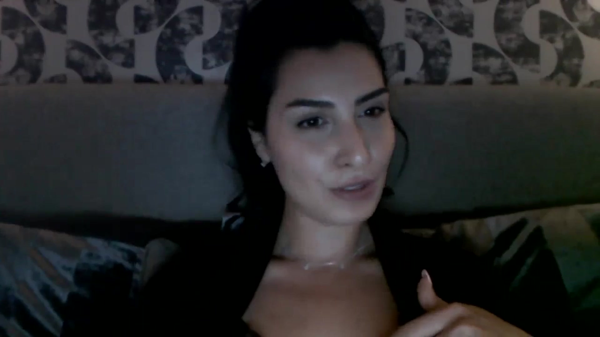 Gallery image thumbnail from LeaIson's myfreecams stream on, 11/20/2023, 09:44 image 6 of 20