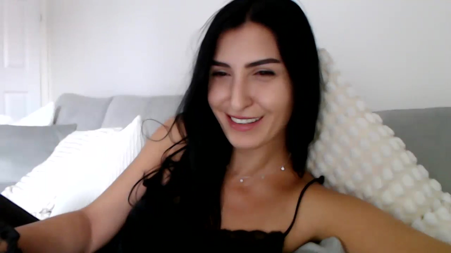 Gallery image thumbnail from LeaIson's myfreecams stream on, 11/20/2023, 12:58 image 10 of 20