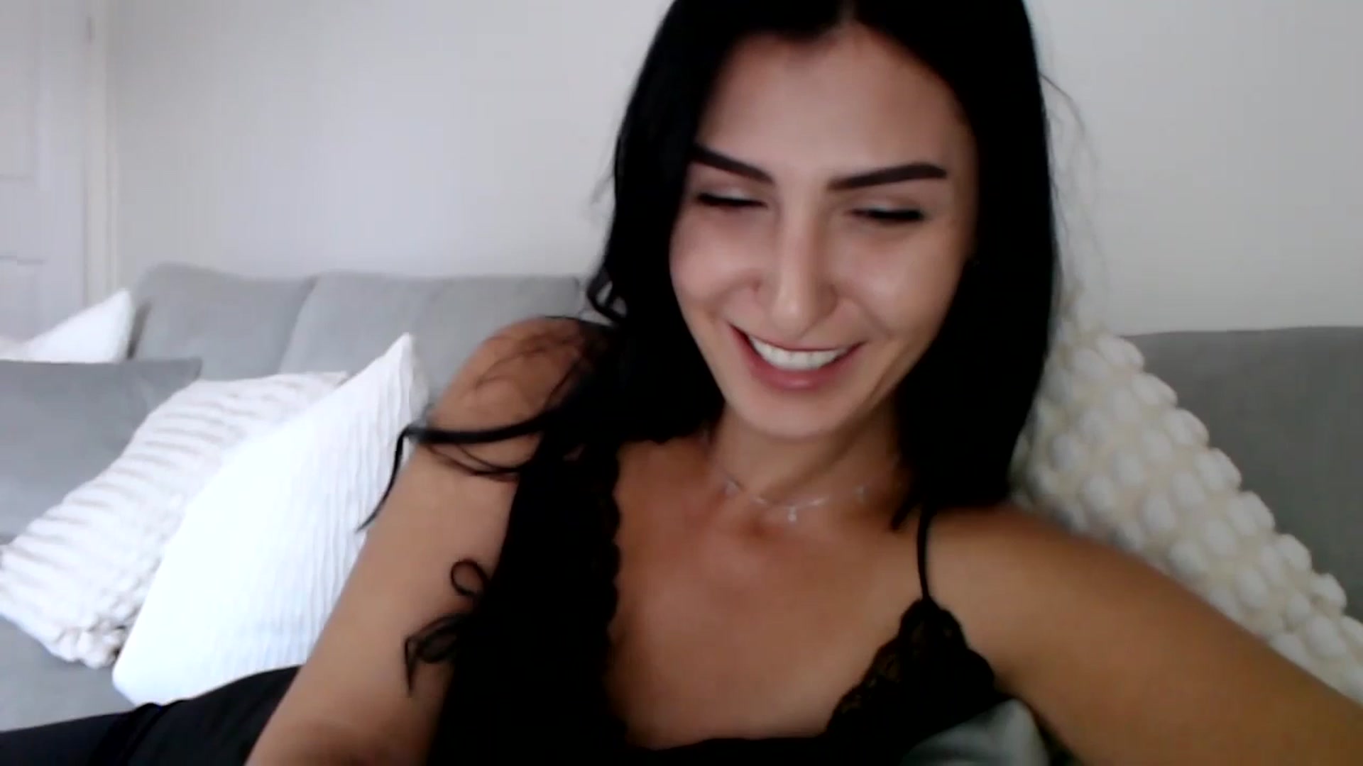 Gallery image thumbnail from LeaIson's myfreecams stream on, 11/20/2023, 13:24 image 10 of 20