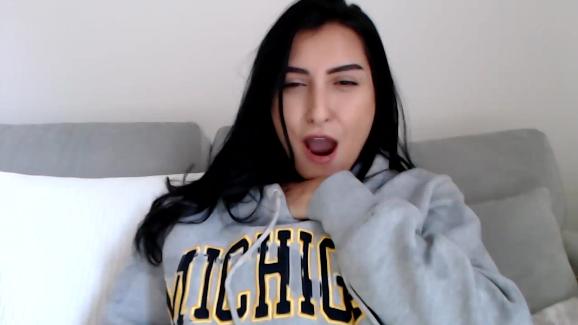 Gallery image thumbnail from LeaIson's myfreecams stream on, 11/21/2023, 13:31 image 20 of 20