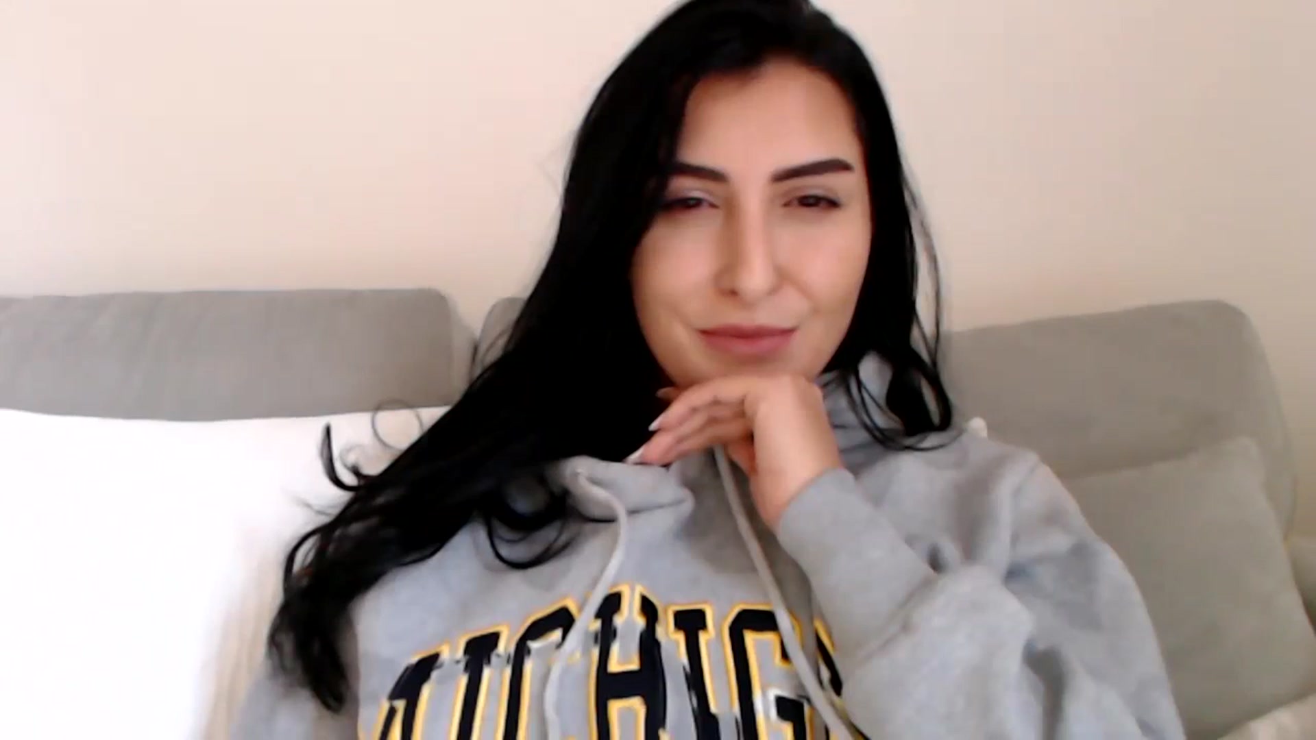 Gallery image thumbnail from LeaIson's myfreecams stream on, 11/21/2023, 13:31 image 17 of 20