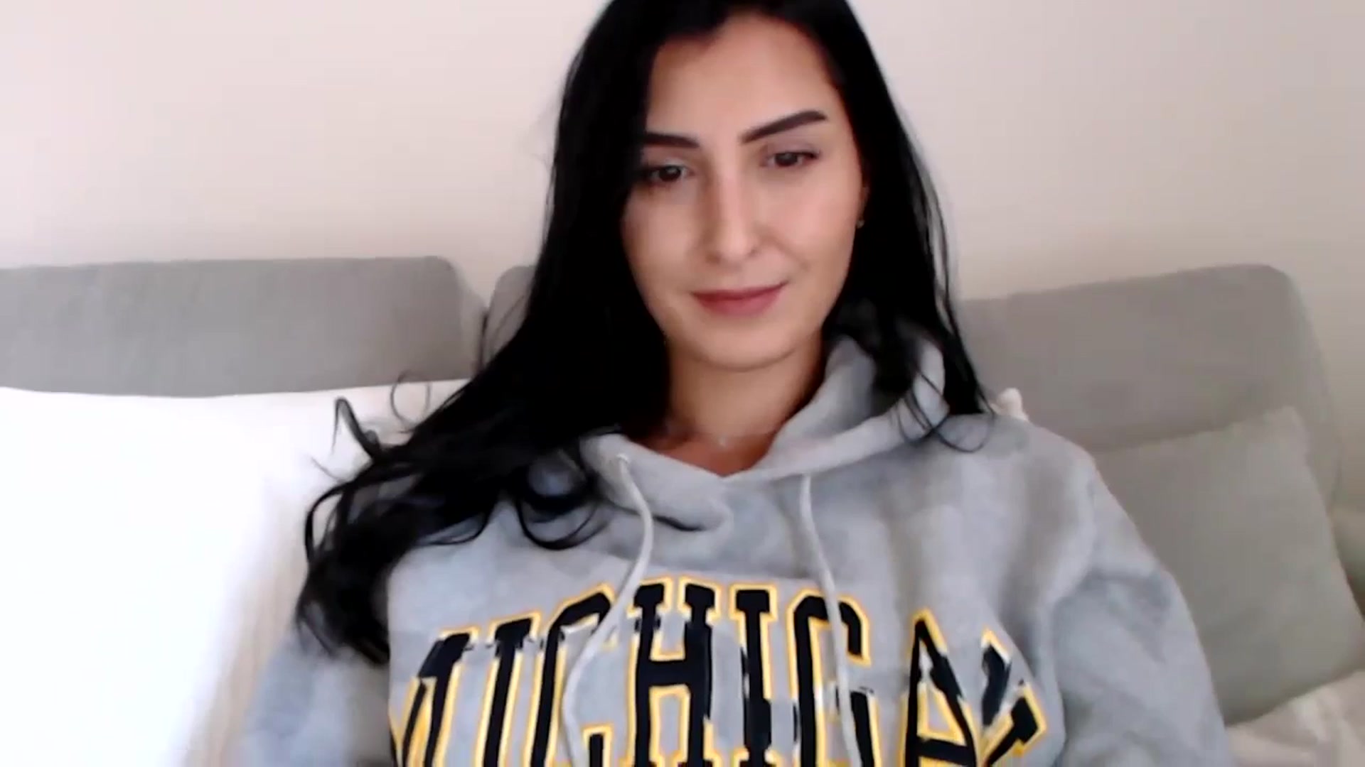 Gallery image thumbnail from LeaIson's myfreecams stream on, 11/21/2023, 13:31 image 19 of 20