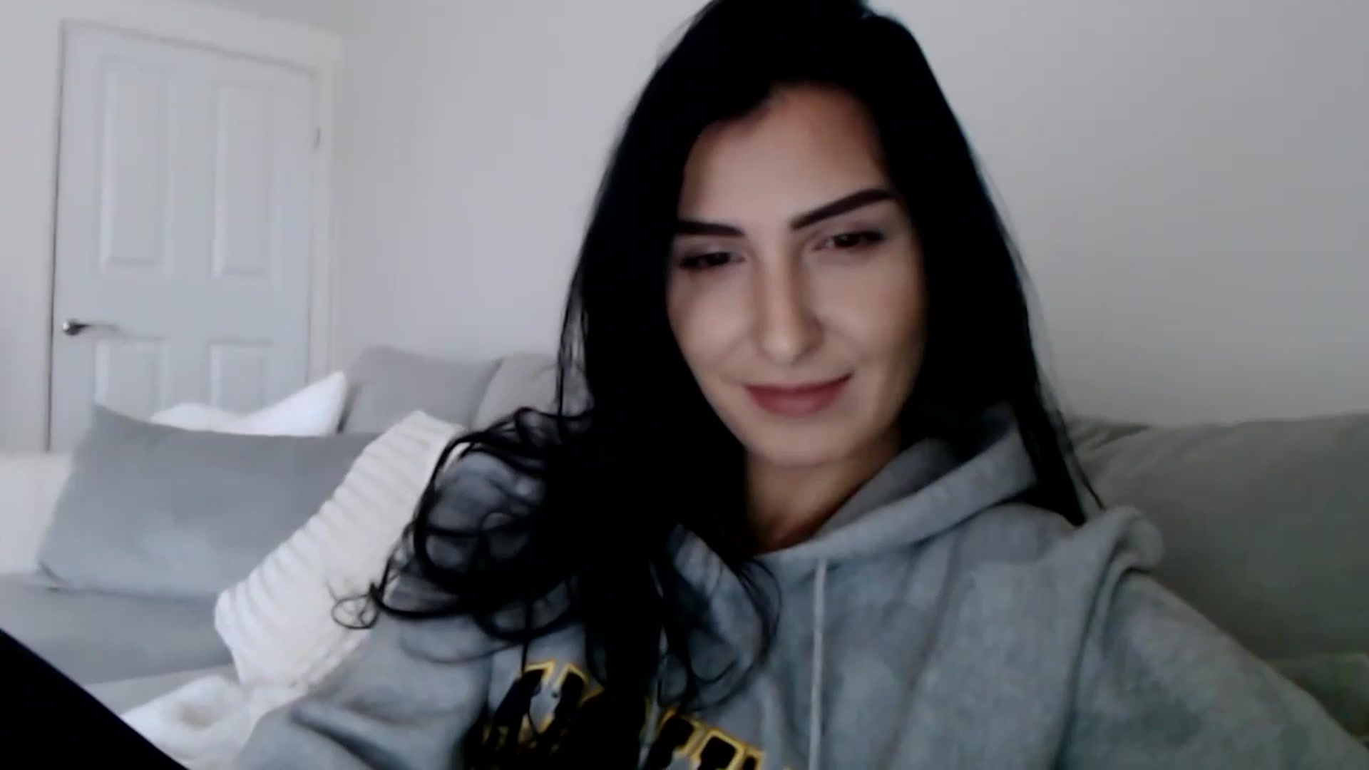 Gallery image thumbnail from LeaIson's myfreecams stream on, 11/21/2023, 13:31 image 6 of 20