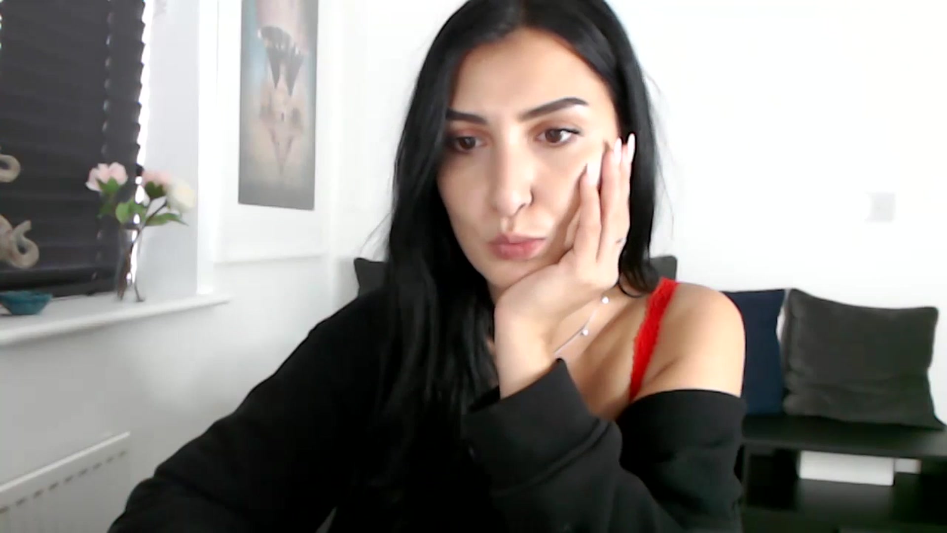 Gallery image thumbnail from LeaIson's myfreecams stream on, 11/22/2023, 13:05 image 11 of 20