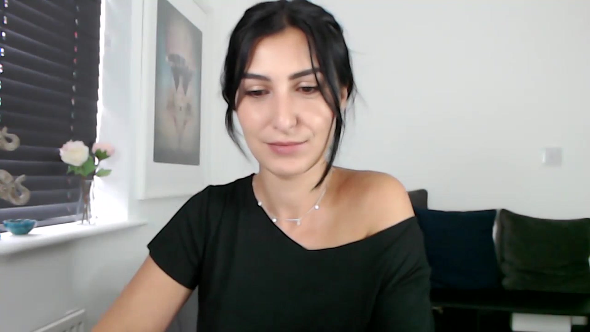 Gallery image thumbnail from LeaIson's myfreecams stream on, 11/24/2023, 10:06 image 10 of 20