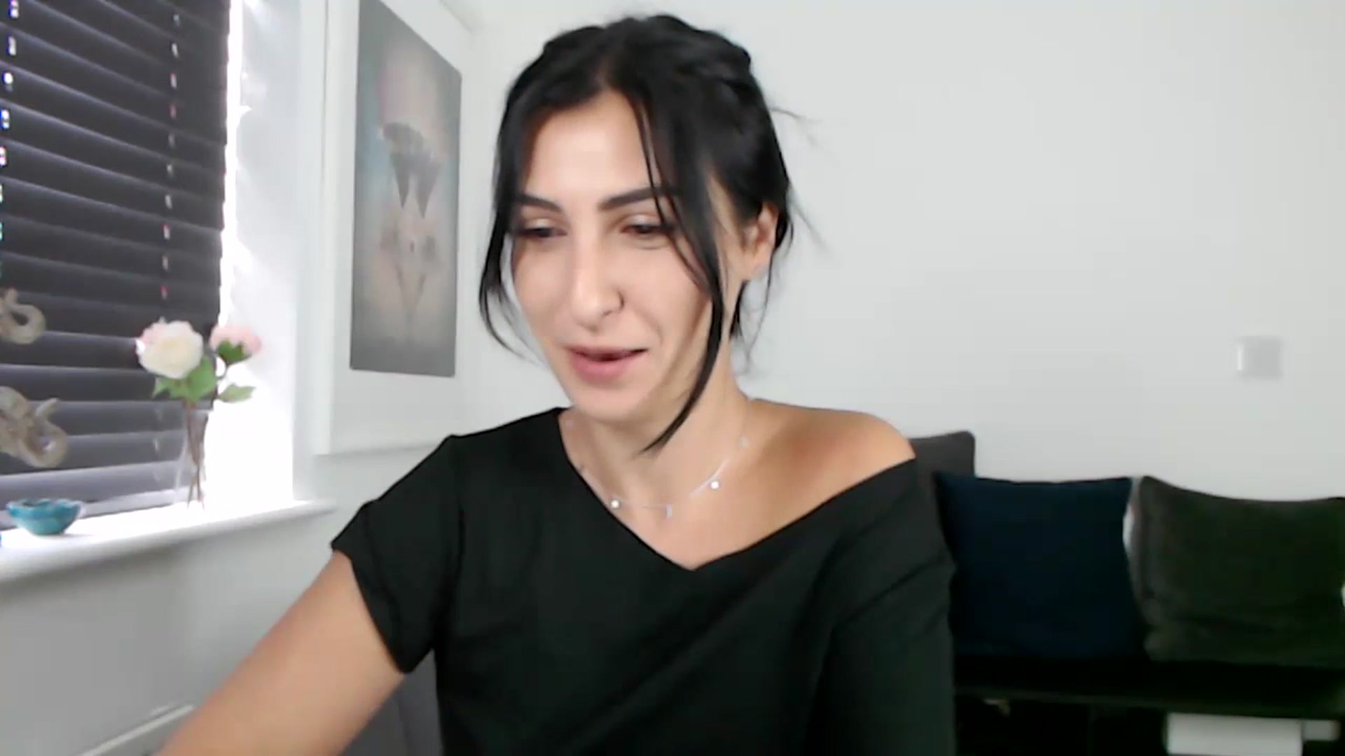 Gallery image thumbnail from LeaIson's myfreecams stream on, 11/24/2023, 10:06 image 2 of 20