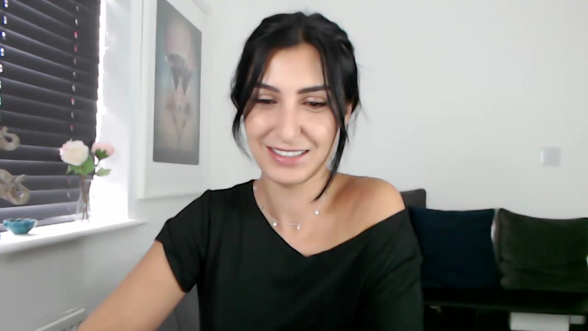 Gallery image thumbnail from LeaIson's myfreecams stream on, 11/24/2023, 10:06 image 4 of 20