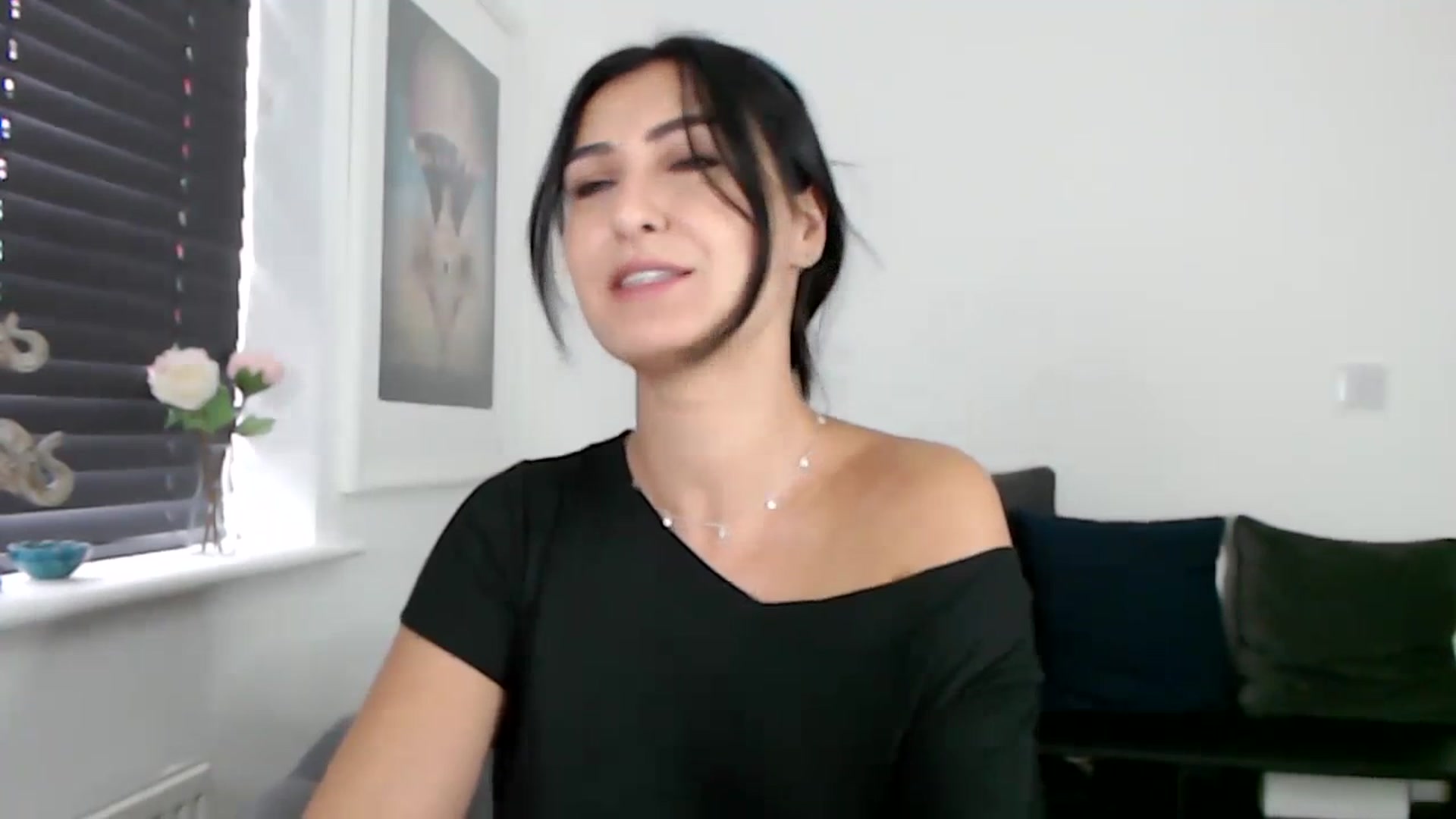 Gallery image thumbnail from LeaIson's myfreecams stream on, 11/24/2023, 10:06 image 9 of 20