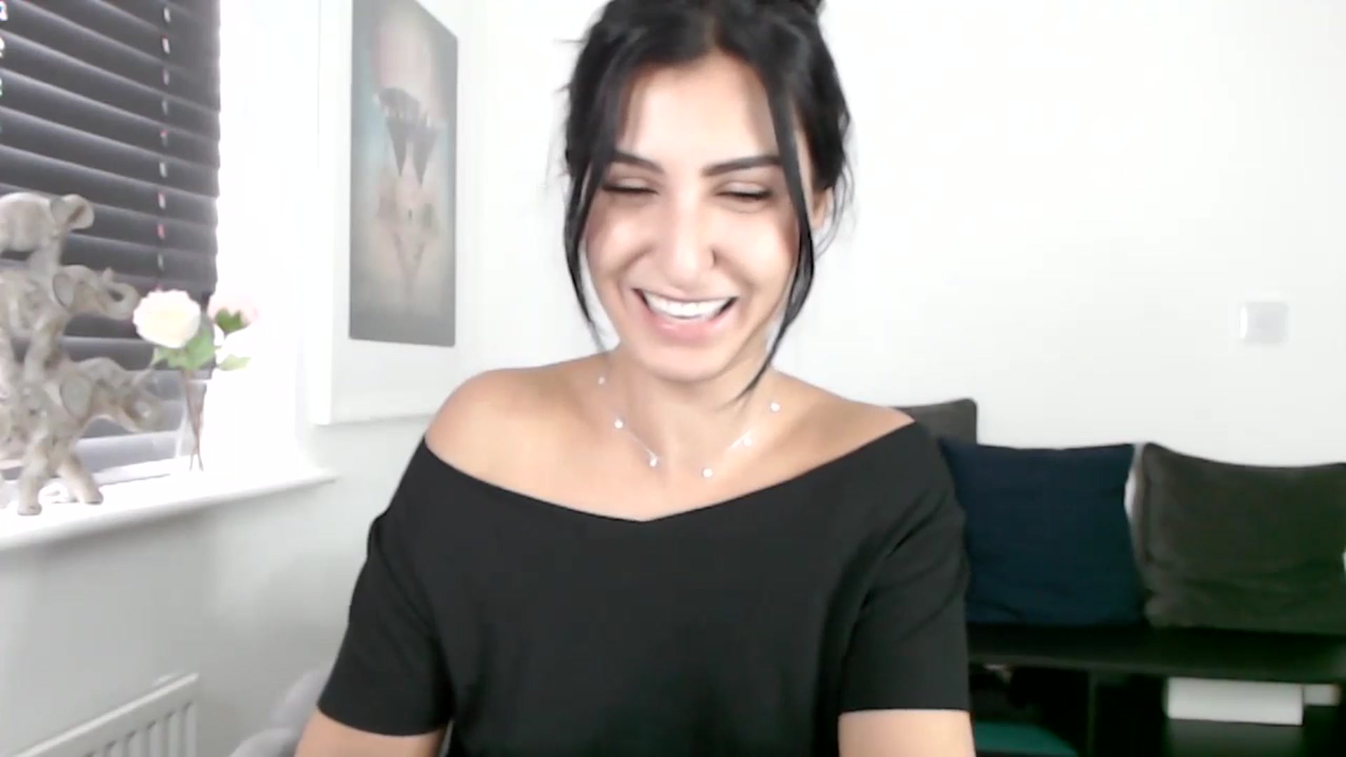Gallery image thumbnail from LeaIson's myfreecams stream on, 11/24/2023, 11:06 image 3 of 20