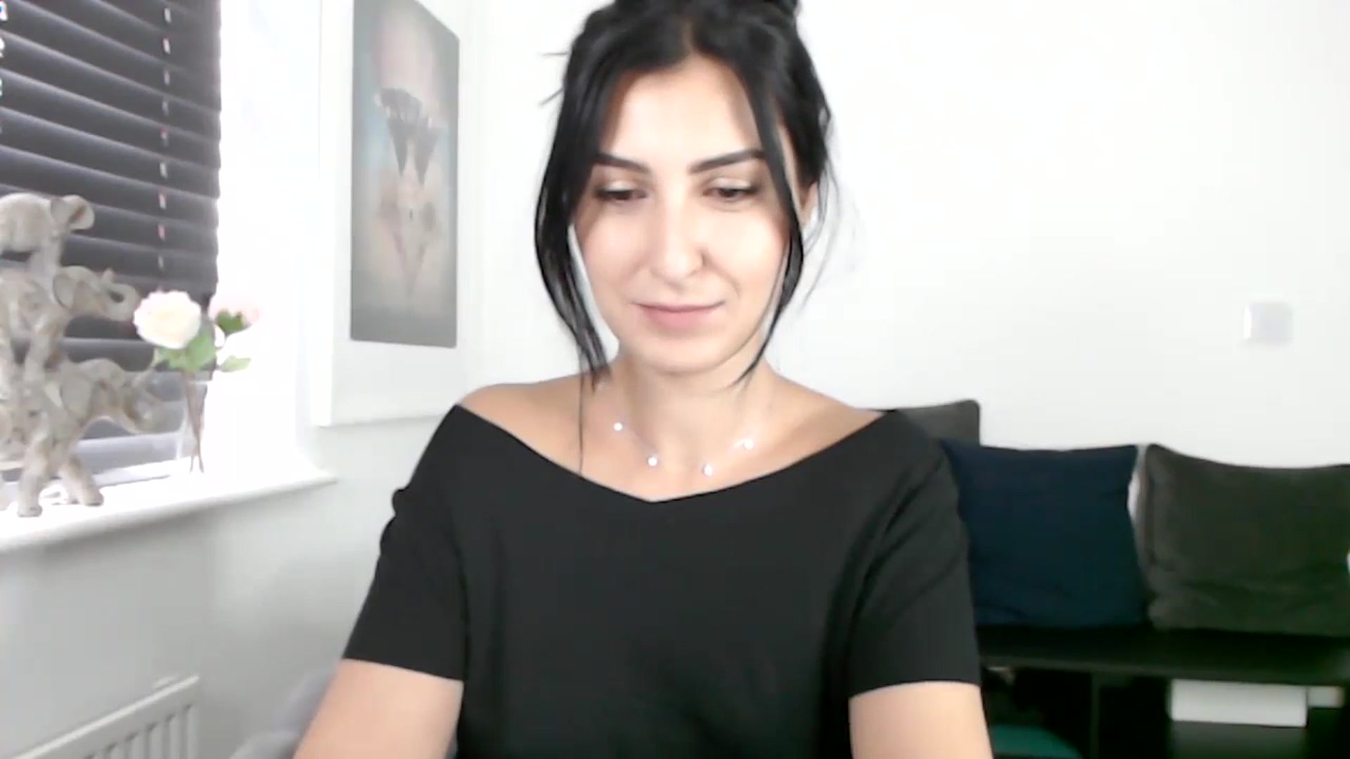 Gallery image thumbnail from LeaIson's myfreecams stream on, 11/24/2023, 11:06 image 4 of 20