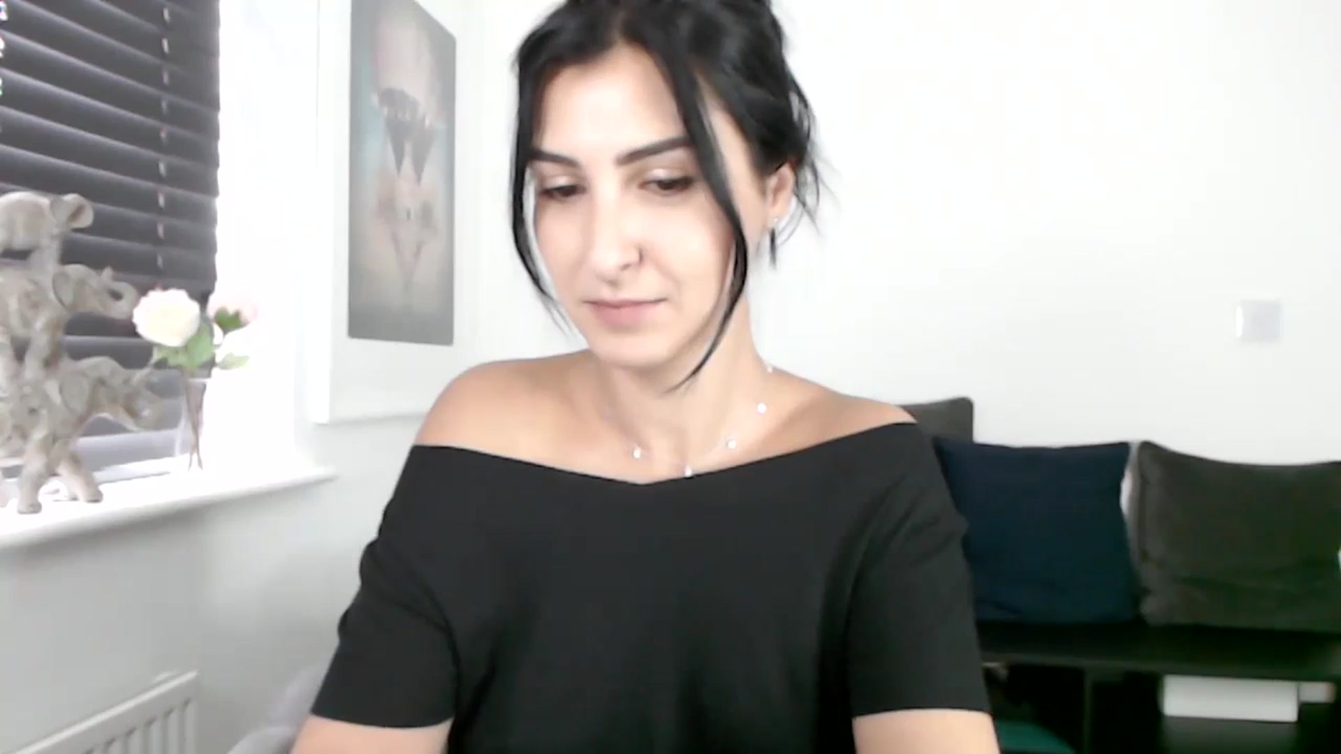 Gallery image thumbnail from LeaIson's myfreecams stream on, 11/24/2023, 11:06 image 2 of 20