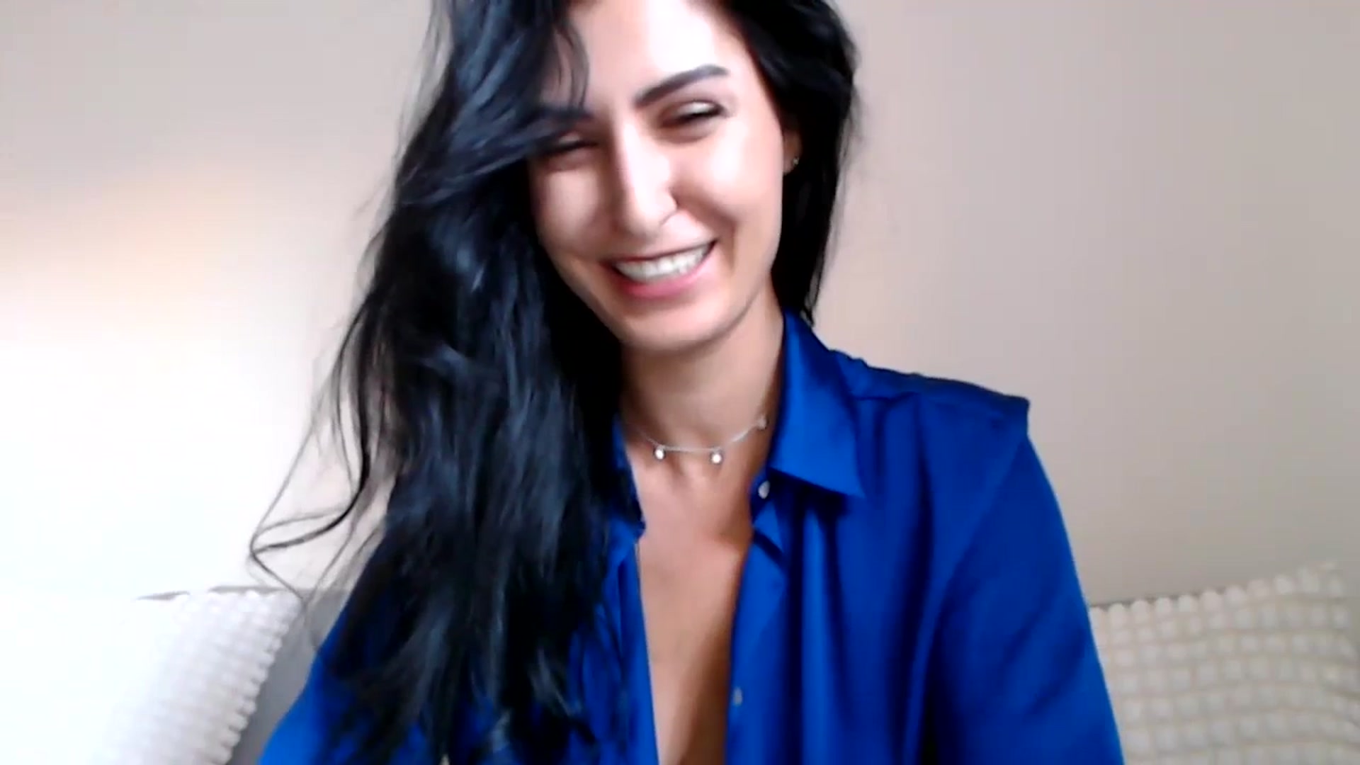 Gallery image thumbnail from LeaIson's myfreecams stream on, 11/24/2023, 14:22 image 18 of 20