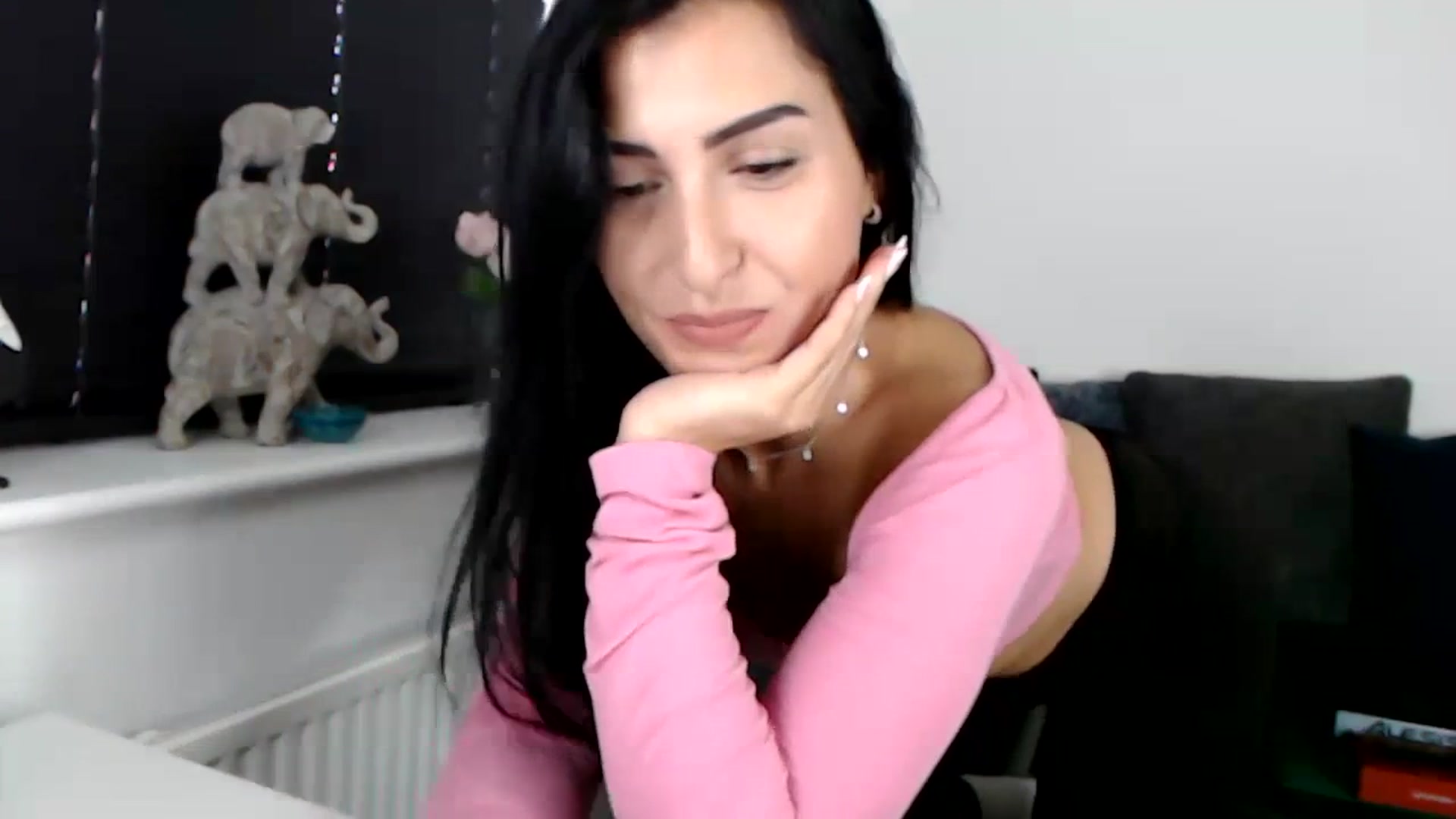 Gallery image thumbnail from LeaIson's myfreecams stream on, 11/27/2023, 13:19 image 19 of 20