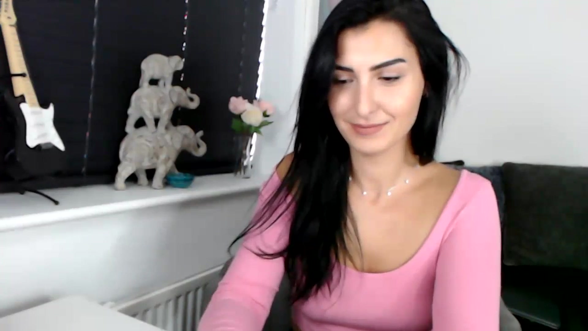 Gallery image thumbnail from LeaIson's myfreecams stream on, 11/27/2023, 13:47 image 13 of 20