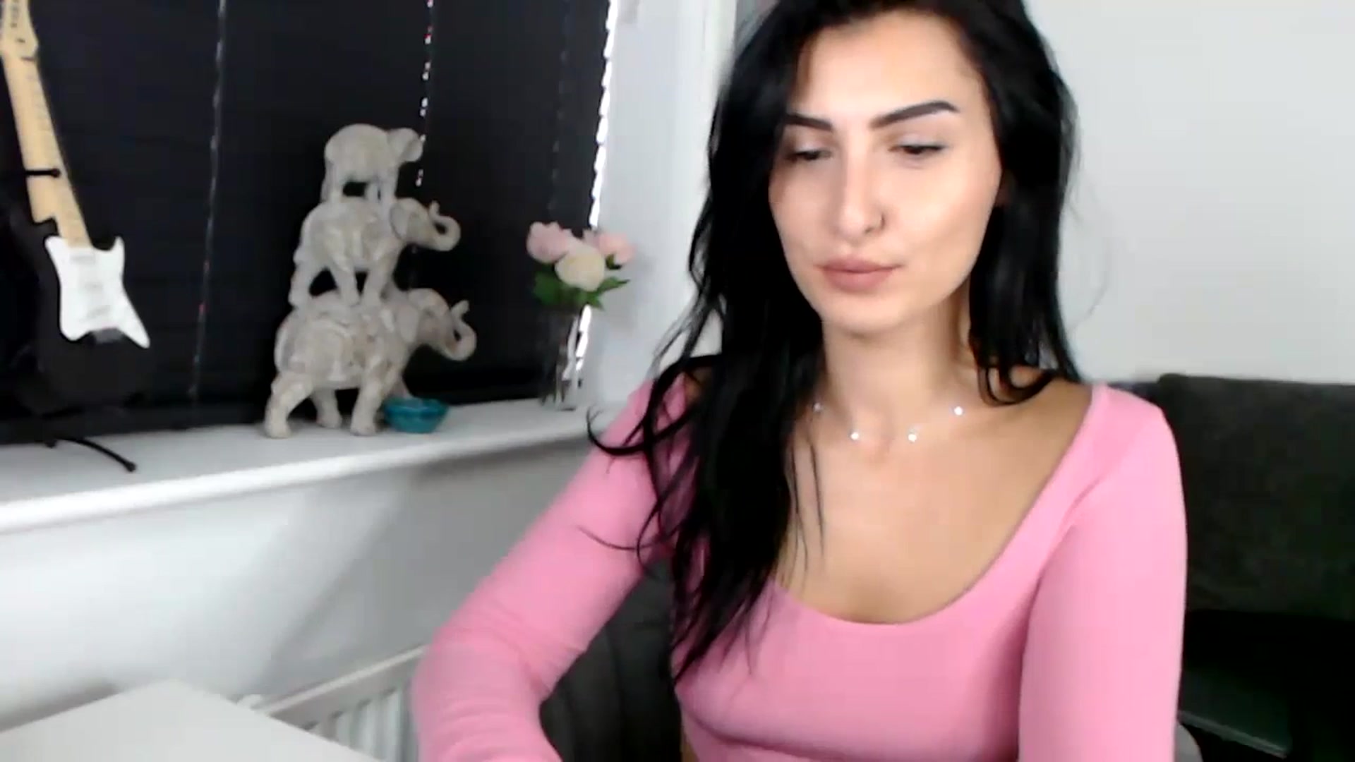 Gallery image thumbnail from LeaIson's myfreecams stream on, 11/27/2023, 13:47 image 16 of 20