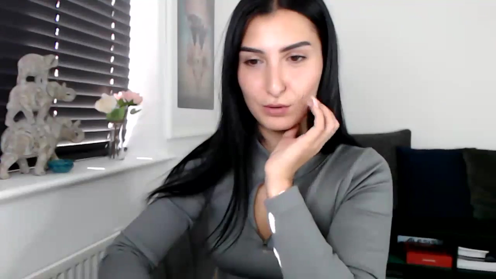 Gallery image thumbnail from LeaIson's myfreecams stream on, 11/30/2023, 12:01 image 3 of 20