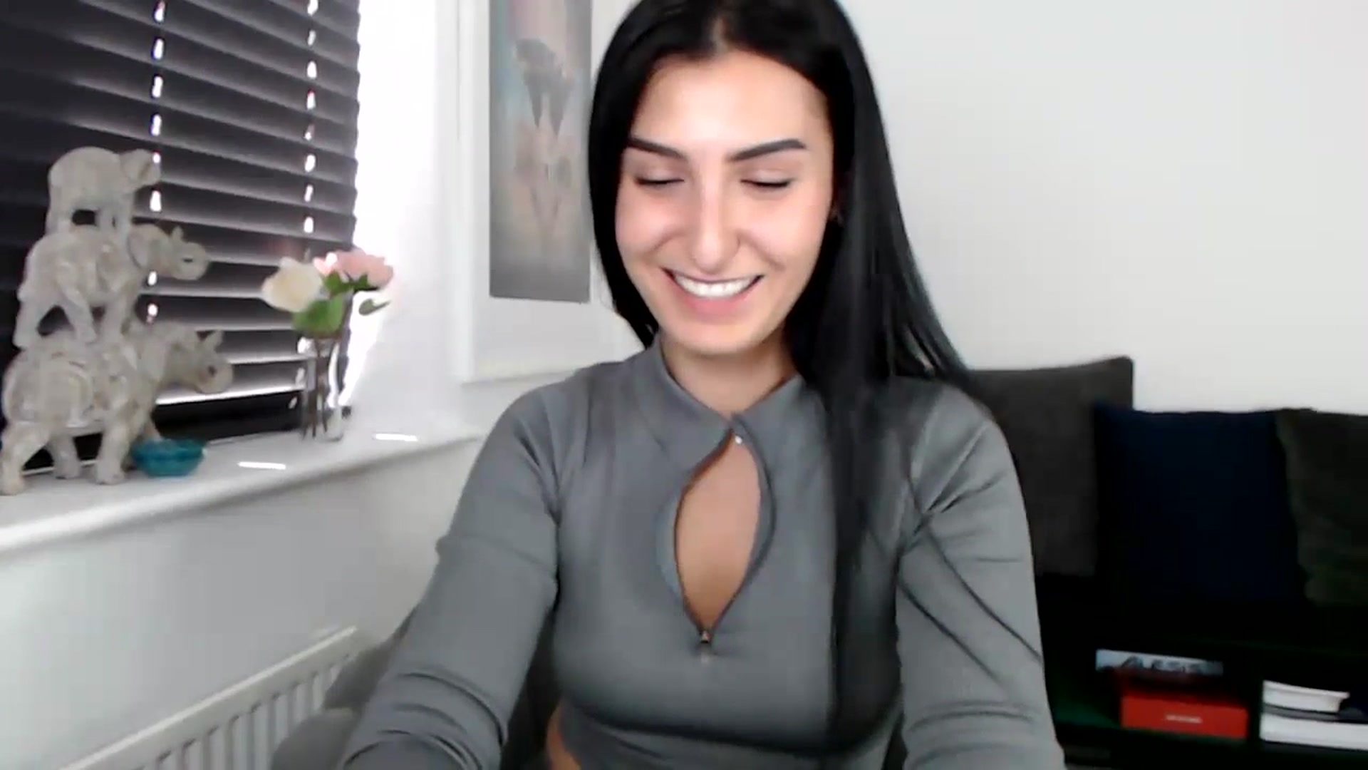 Gallery image thumbnail from LeaIson's myfreecams stream on, 11/30/2023, 12:01 image 11 of 20